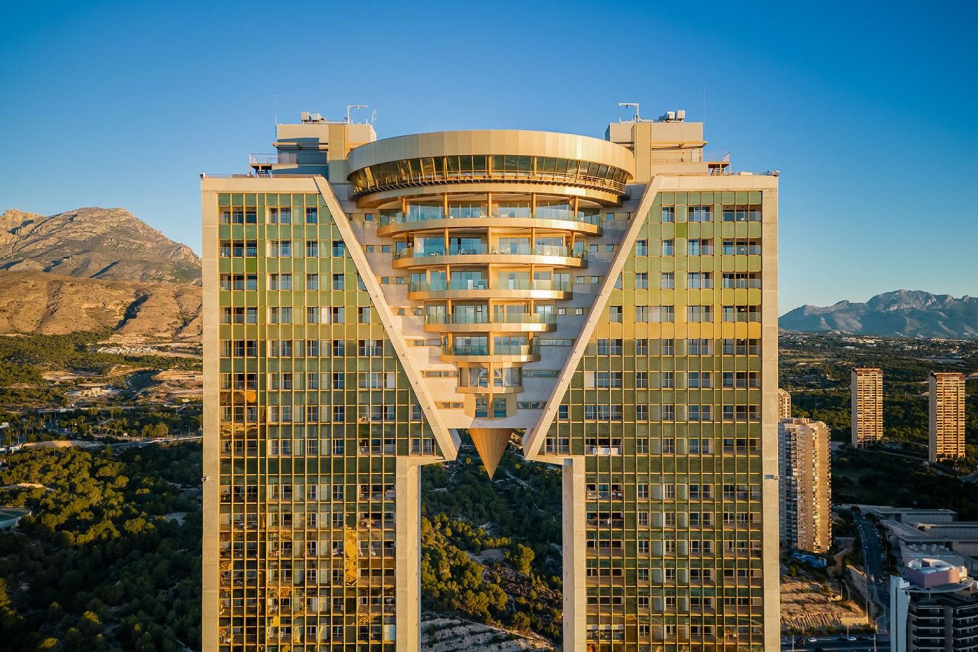 Obra nueva - Apartamentos -
Benidorm