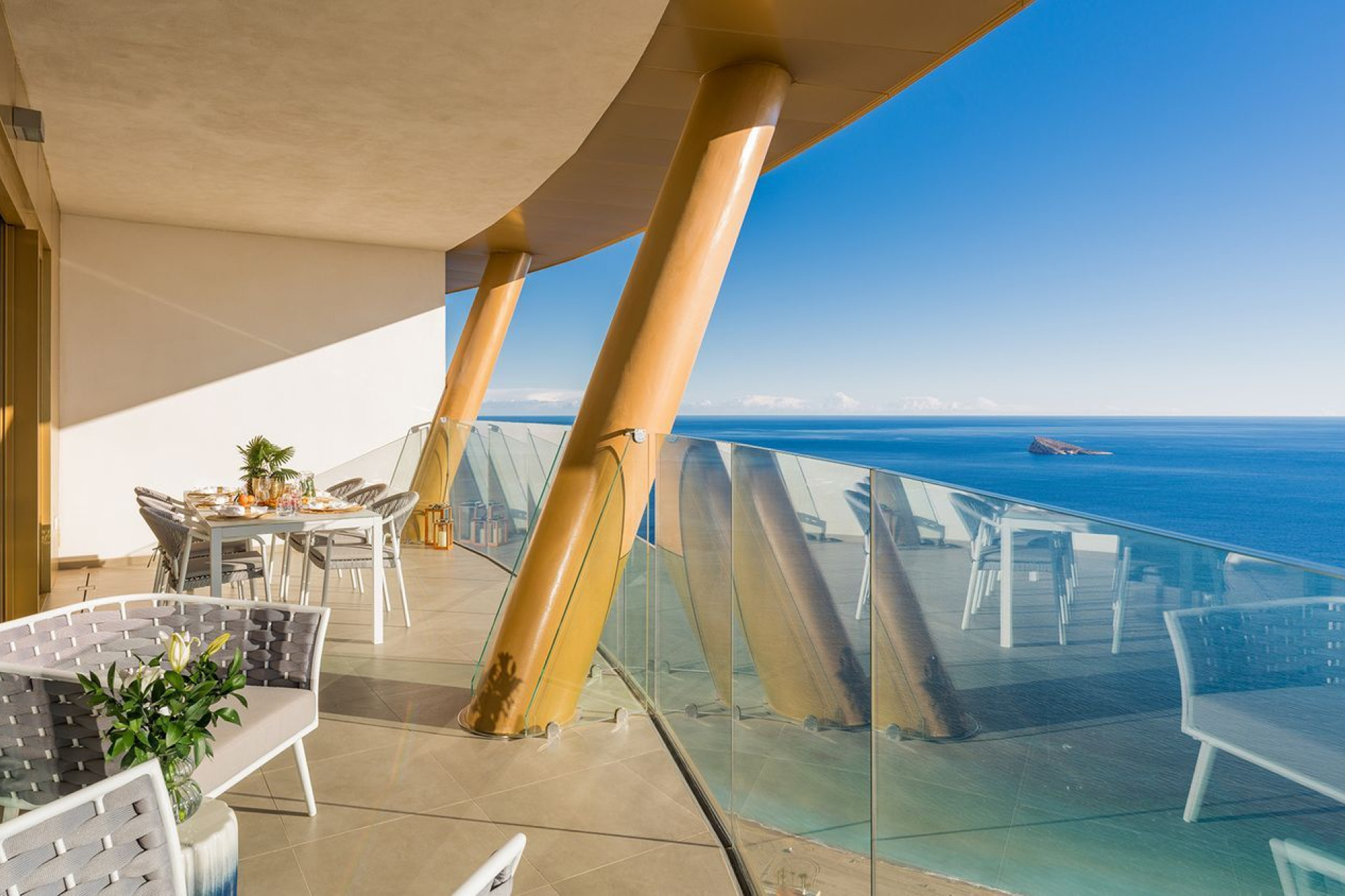 Obra nueva - Apartamentos -
Benidorm
