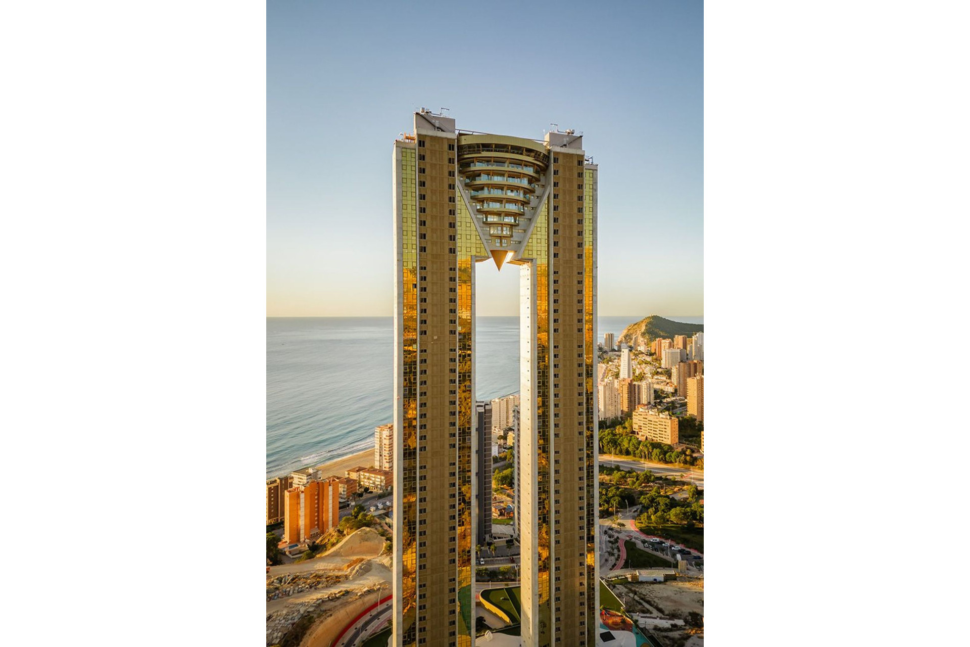 Obra nueva - Apartamentos -
Benidorm