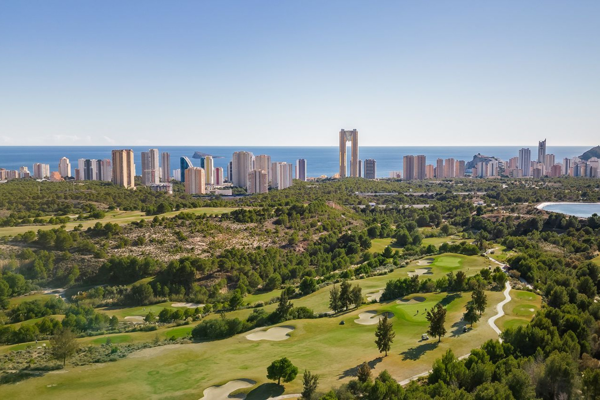 Obra nueva - Apartamentos -
Benidorm