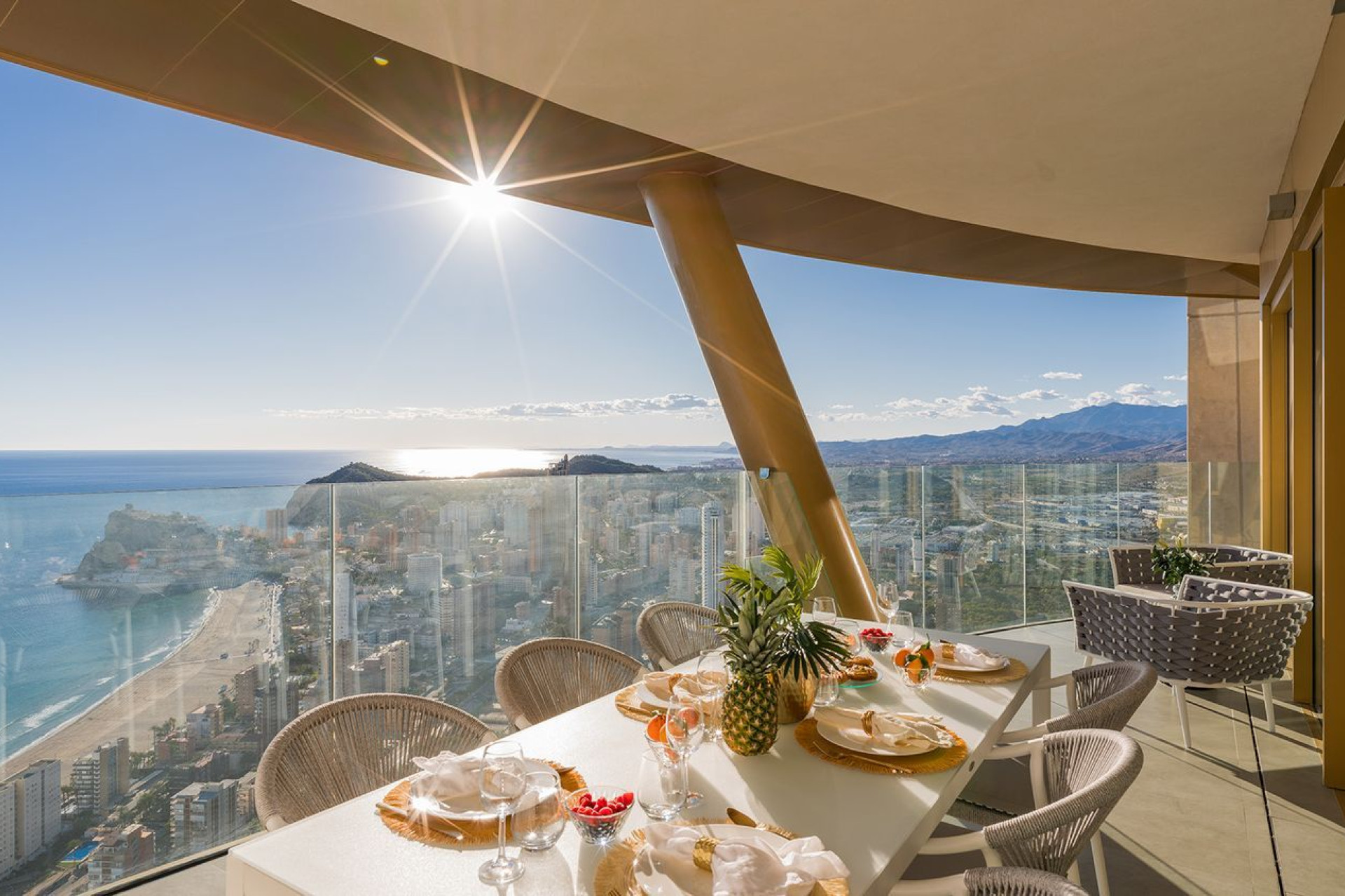 Obra nueva - Apartamentos -
Benidorm