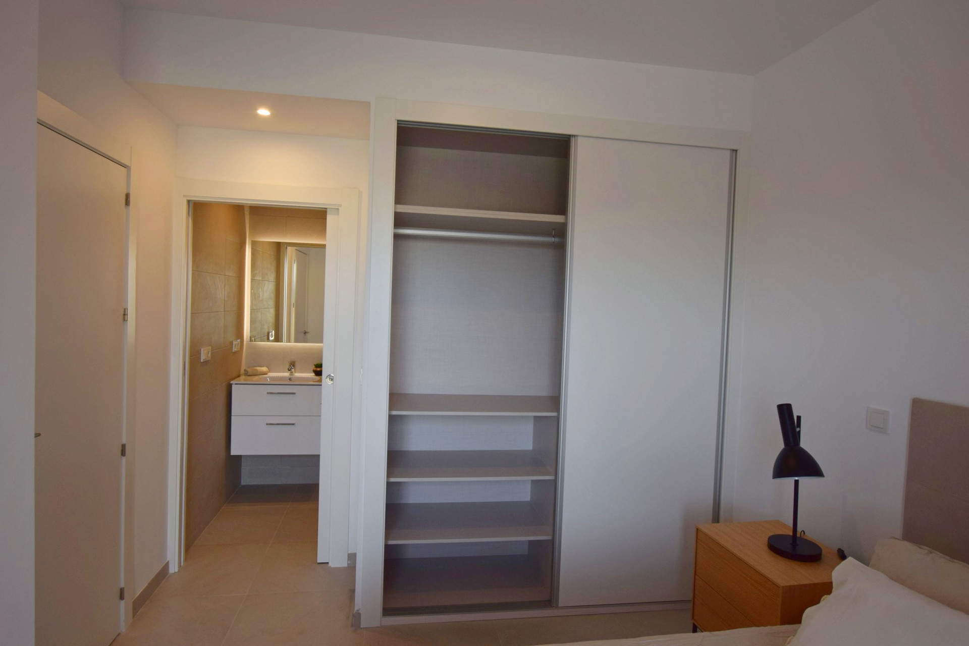 Obra nueva - Apartamentos -
Torrevieja - 03188