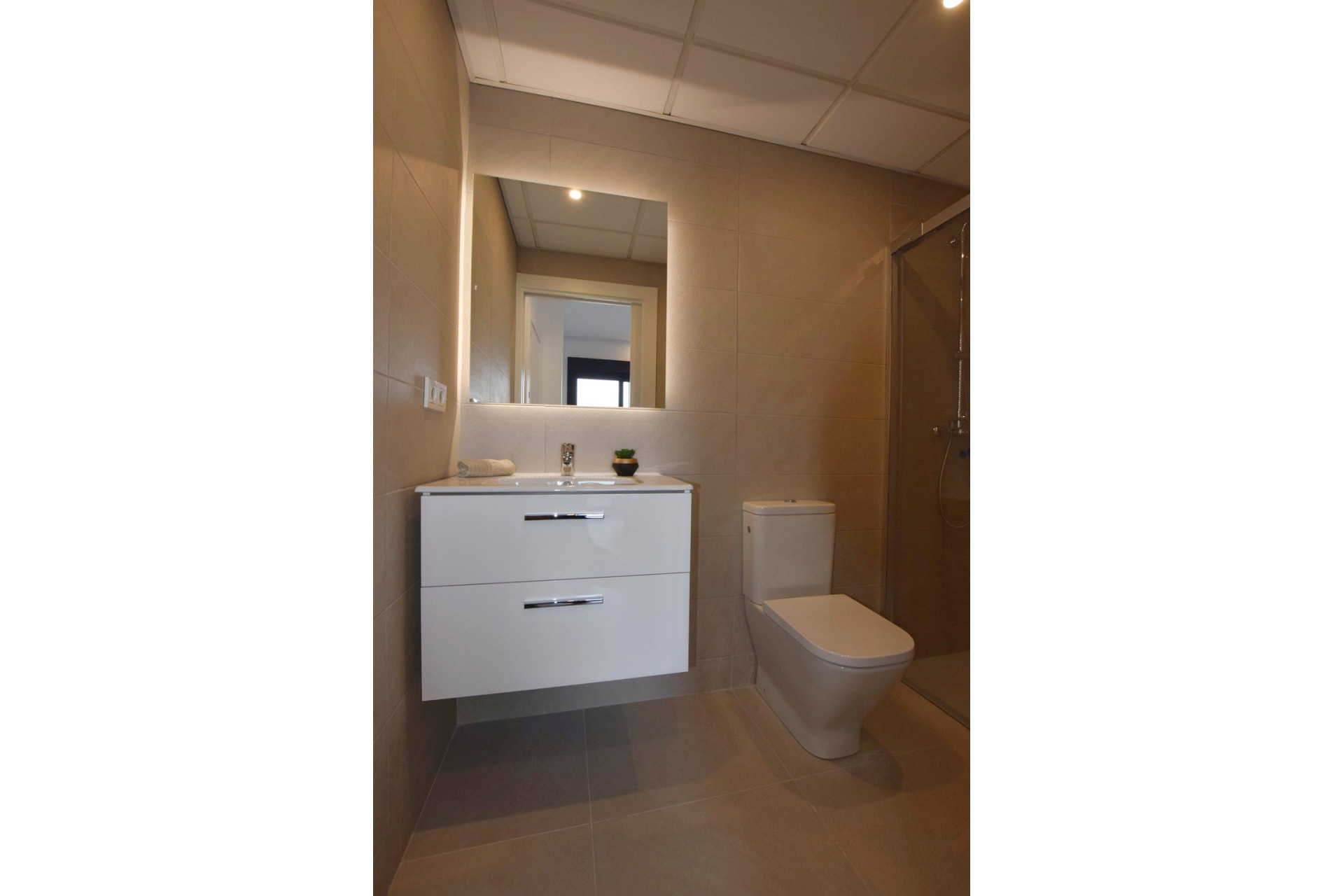 Obra nueva - Apartamentos -
Torrevieja - 03188