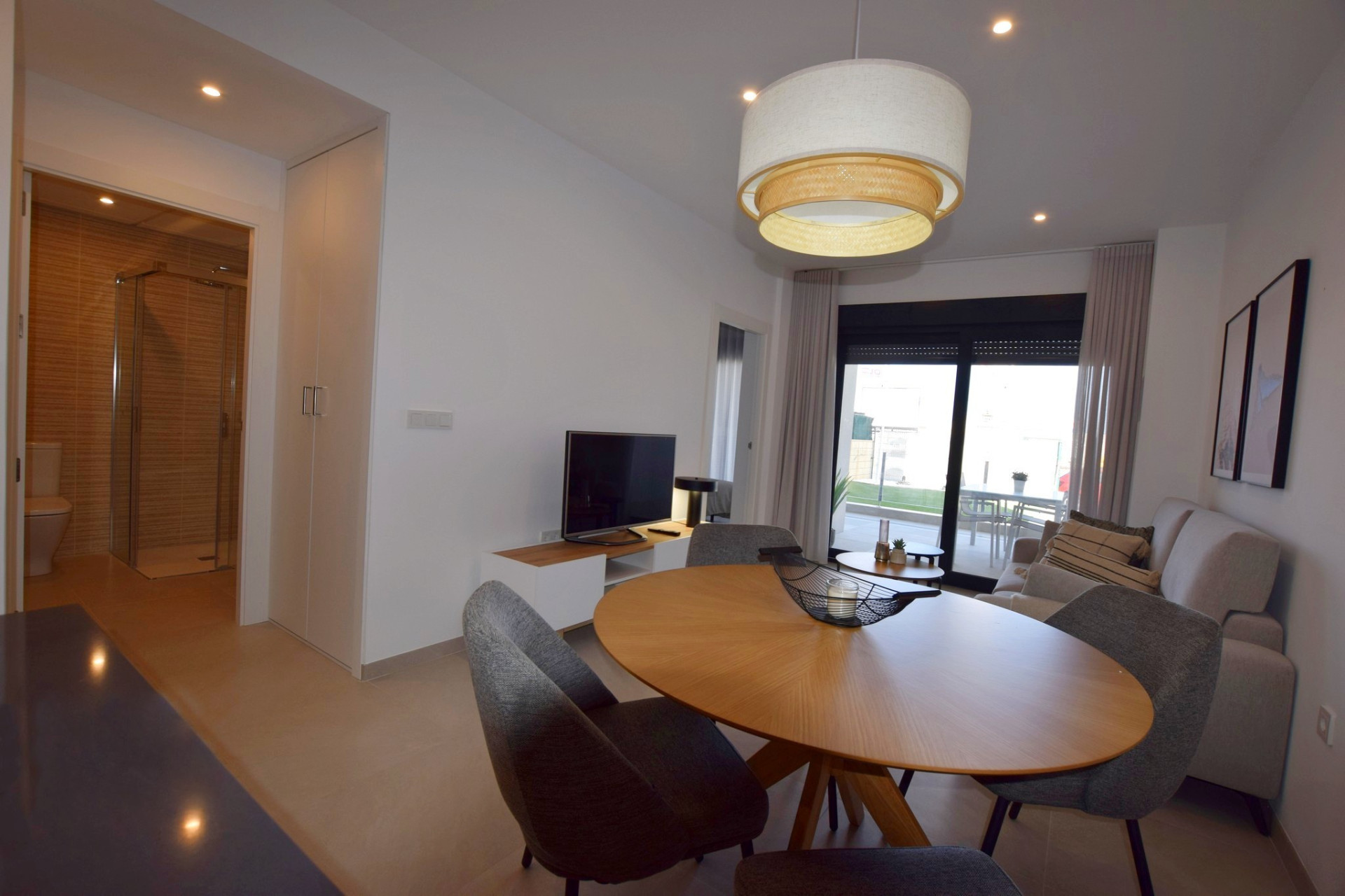 Obra nueva - Apartamentos -
Torrevieja - 03188