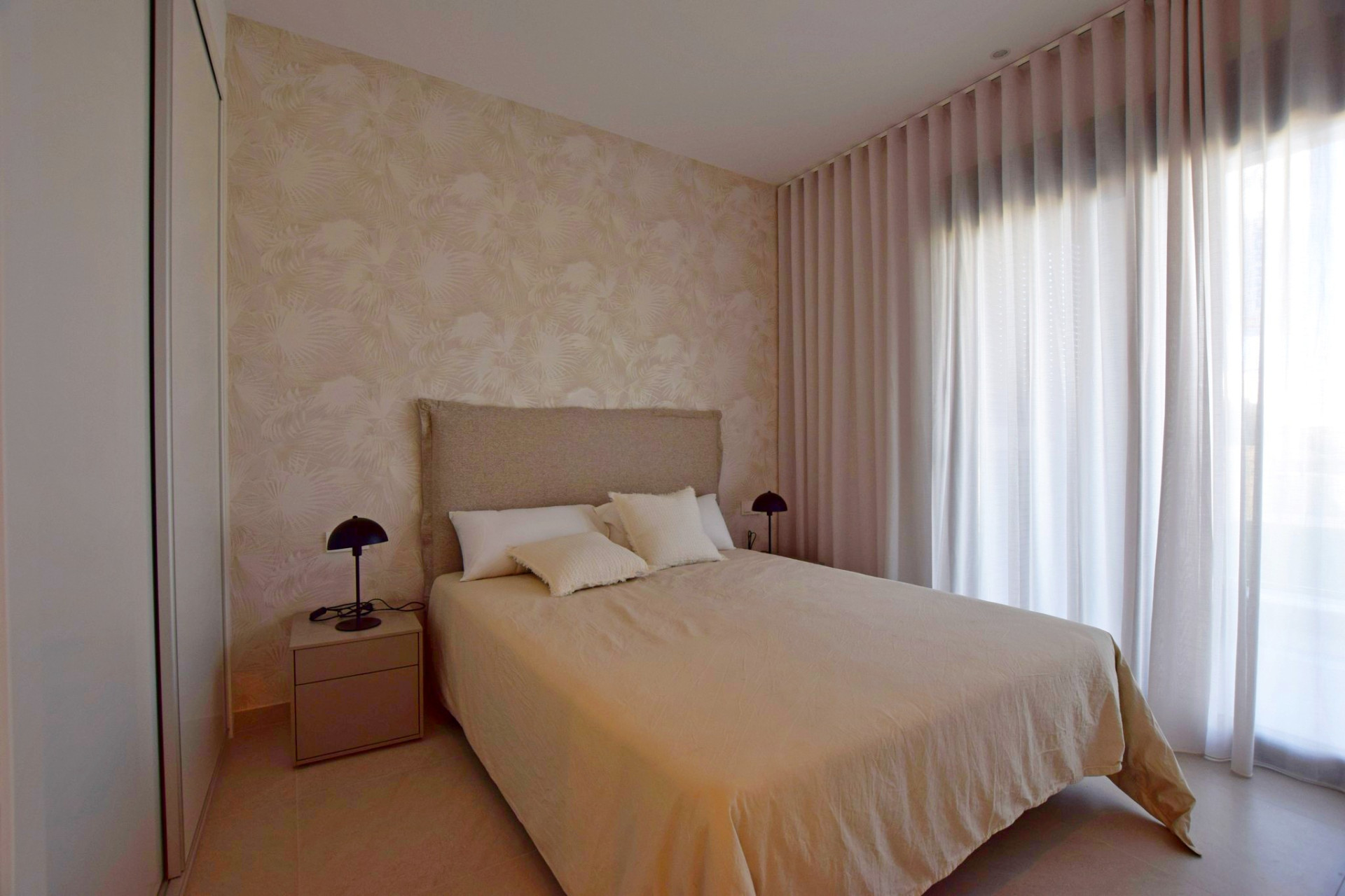 Obra nueva - Apartamentos -
Torrevieja - 03188