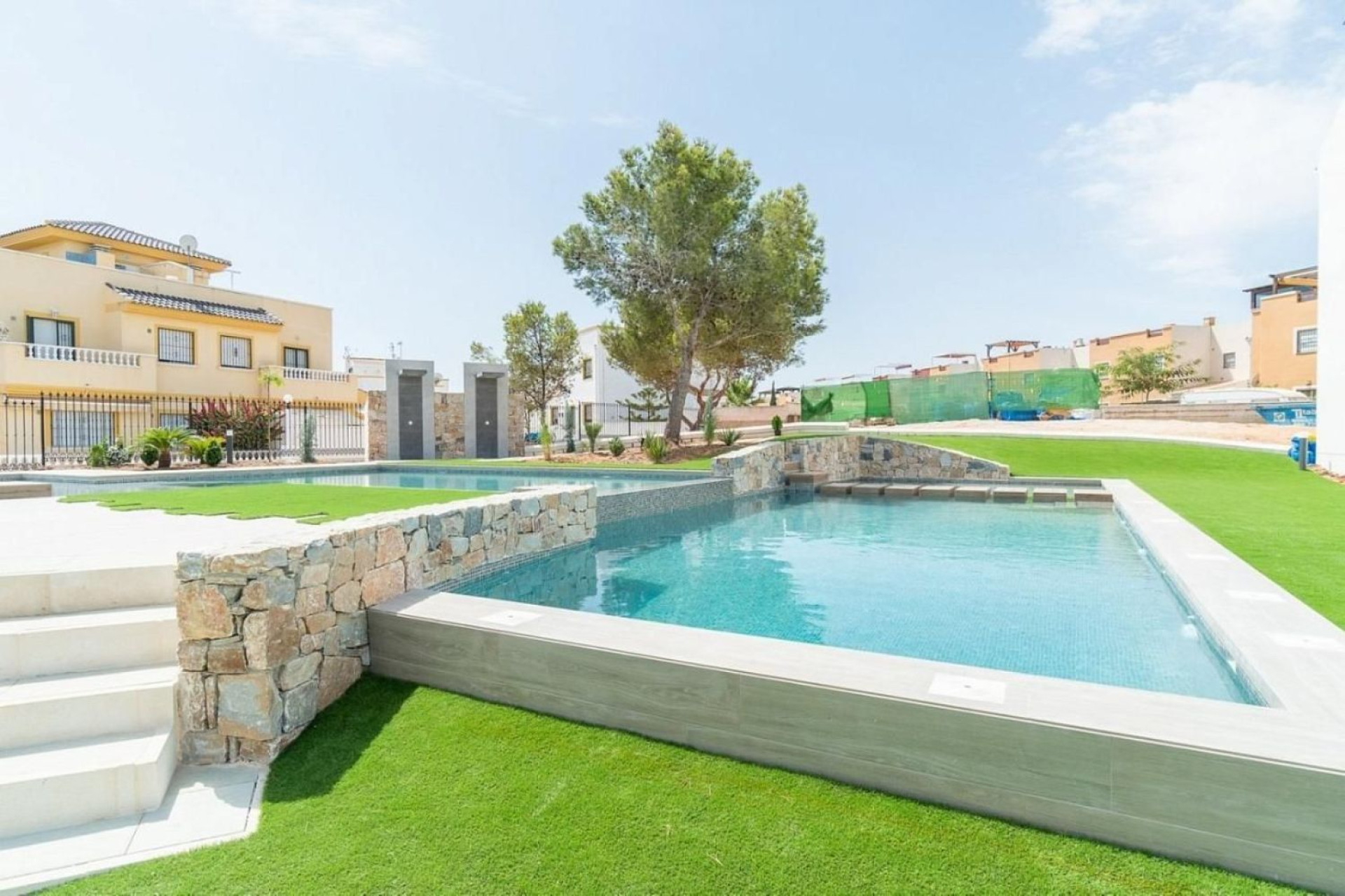 Obra nueva - Áticos -
Torrevieja - 03186