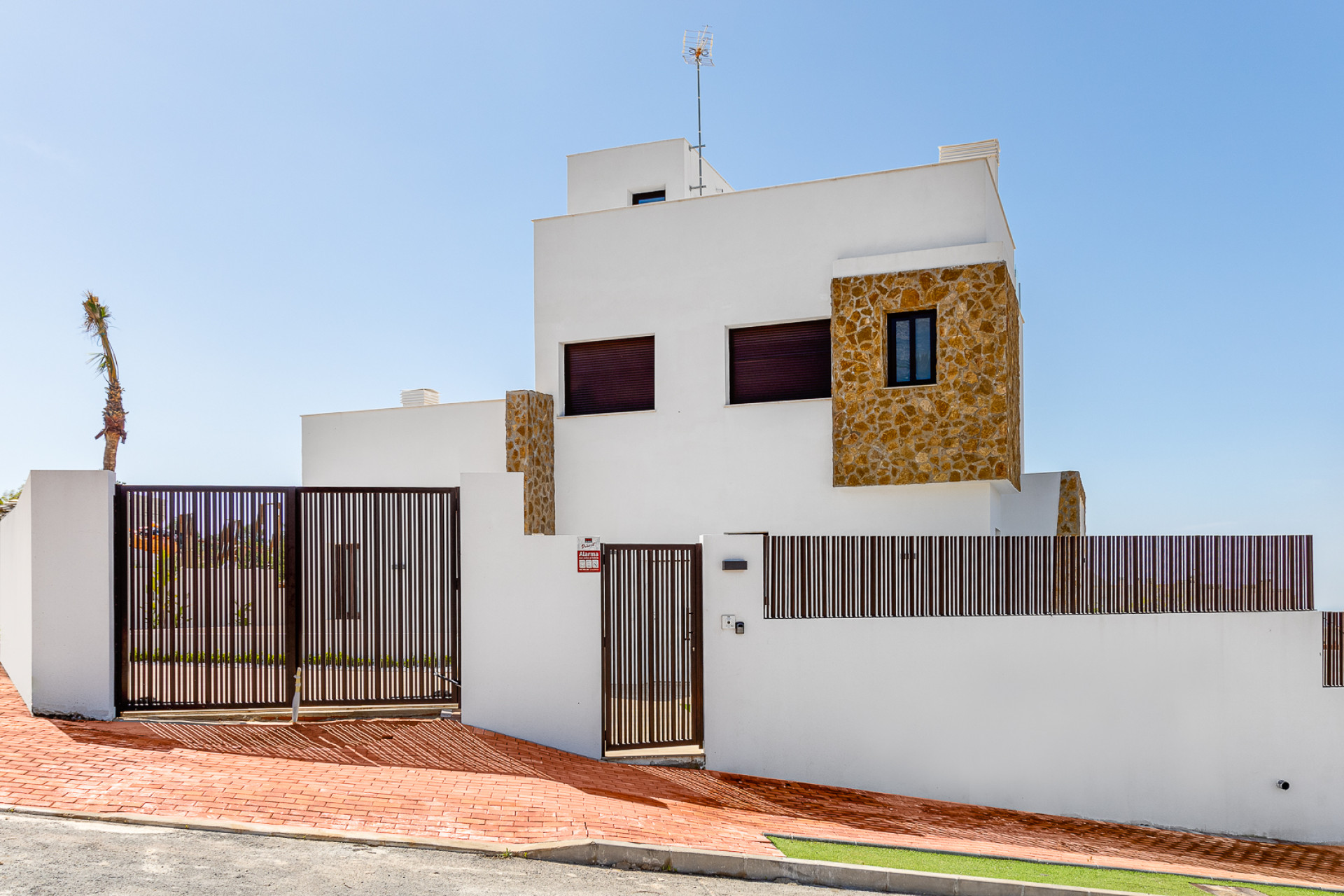 Obra nueva - Chalet independiente -
Finestrat - 03509