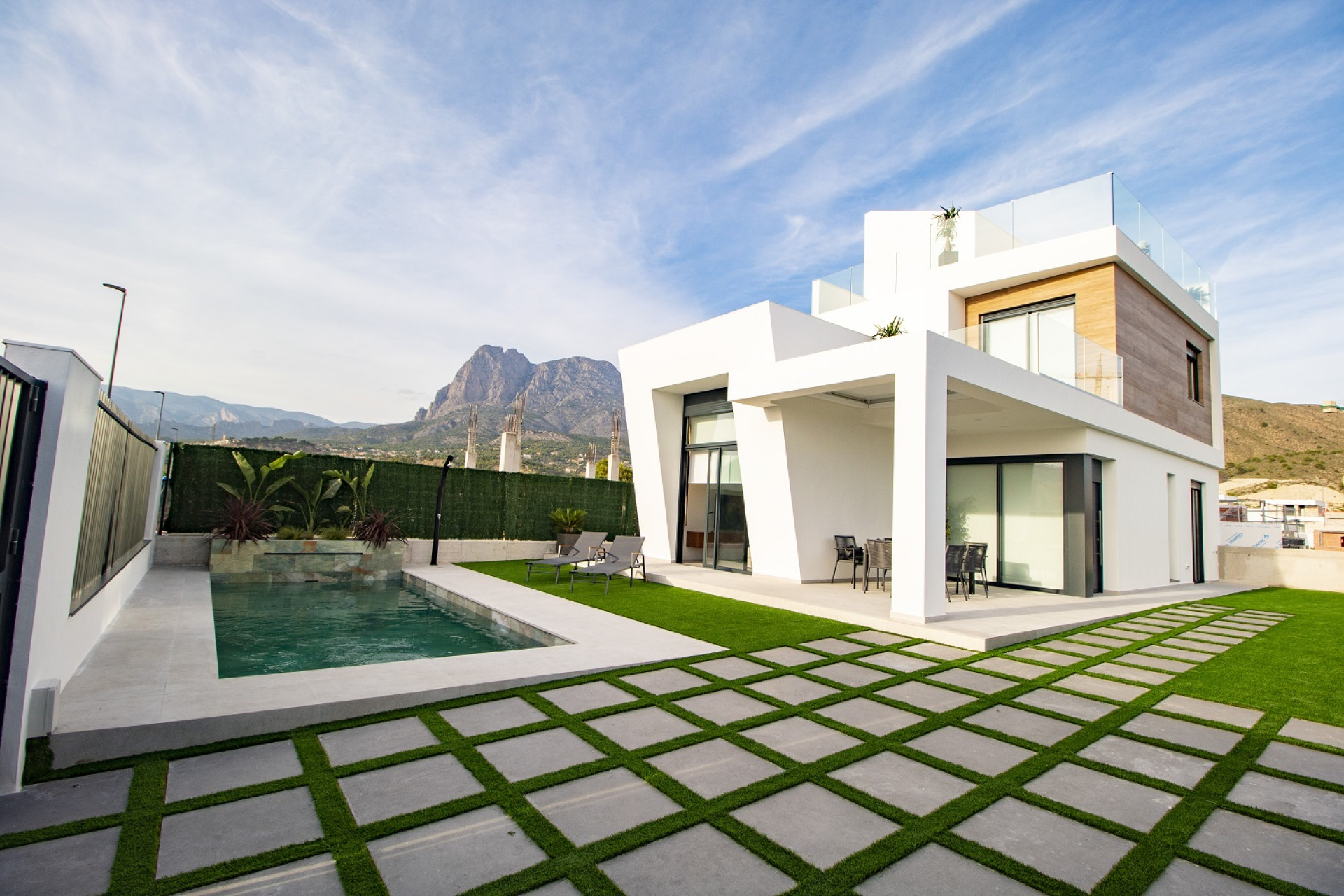 Obra nueva - Chalet independiente -
Finestrat - 03509