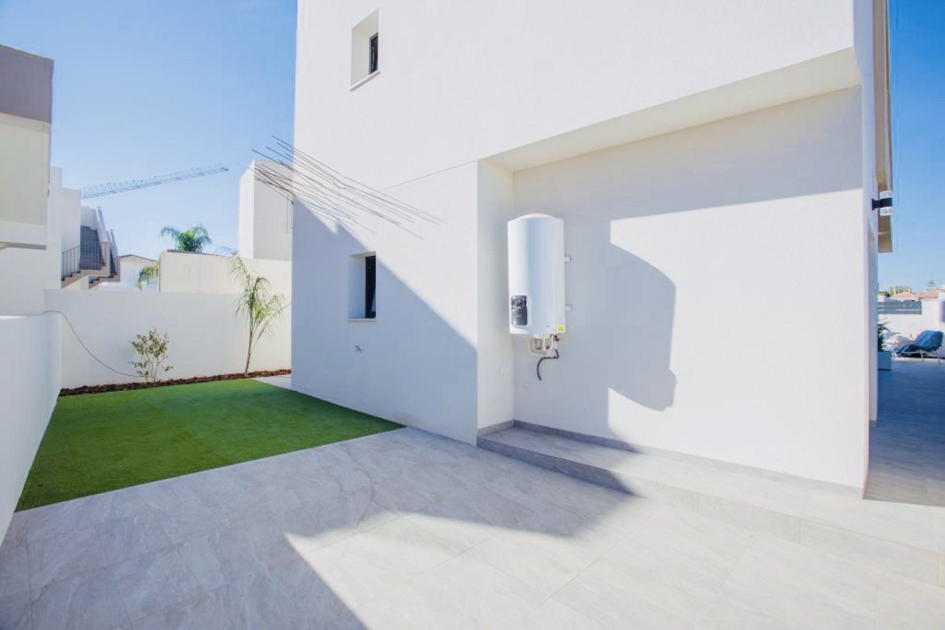 Obra nueva - Chalet independiente -
Los Montesinos - 03187