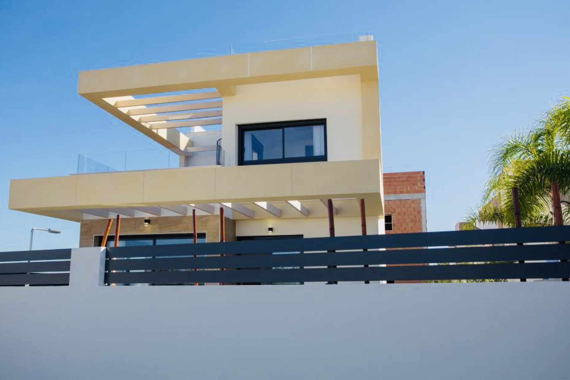 Obra nueva - Chalet independiente -
Los Montesinos - 03187