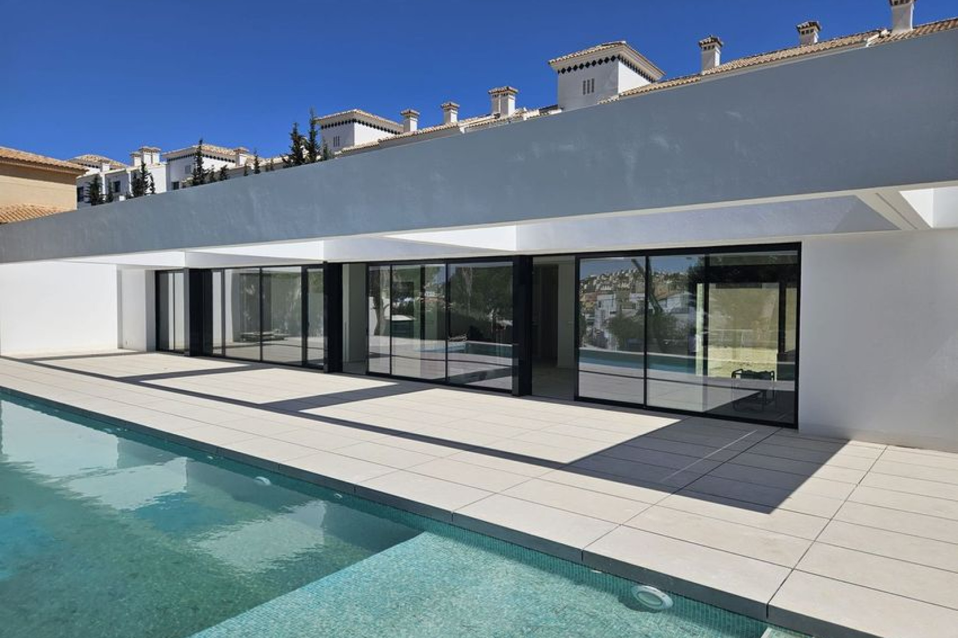 Obra nueva - Chalet independiente -
Orihuela - Calle Los pirineos, 23