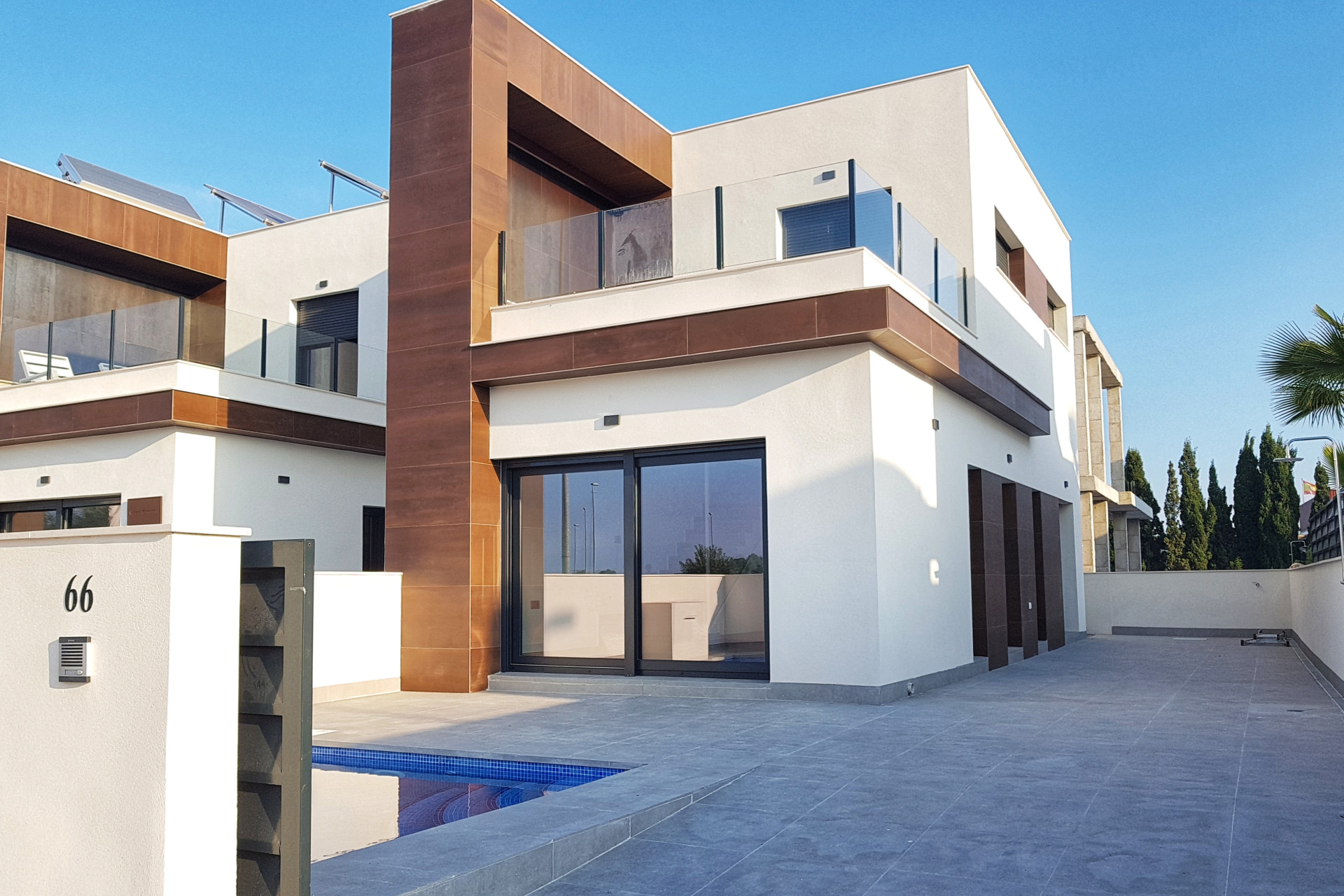 Obra nueva - Duplexes -
Daya Nueva - 03150