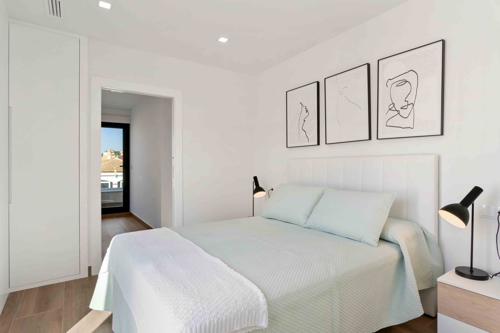 Obra nueva - Duplexes -
Los Montesinos - 03187