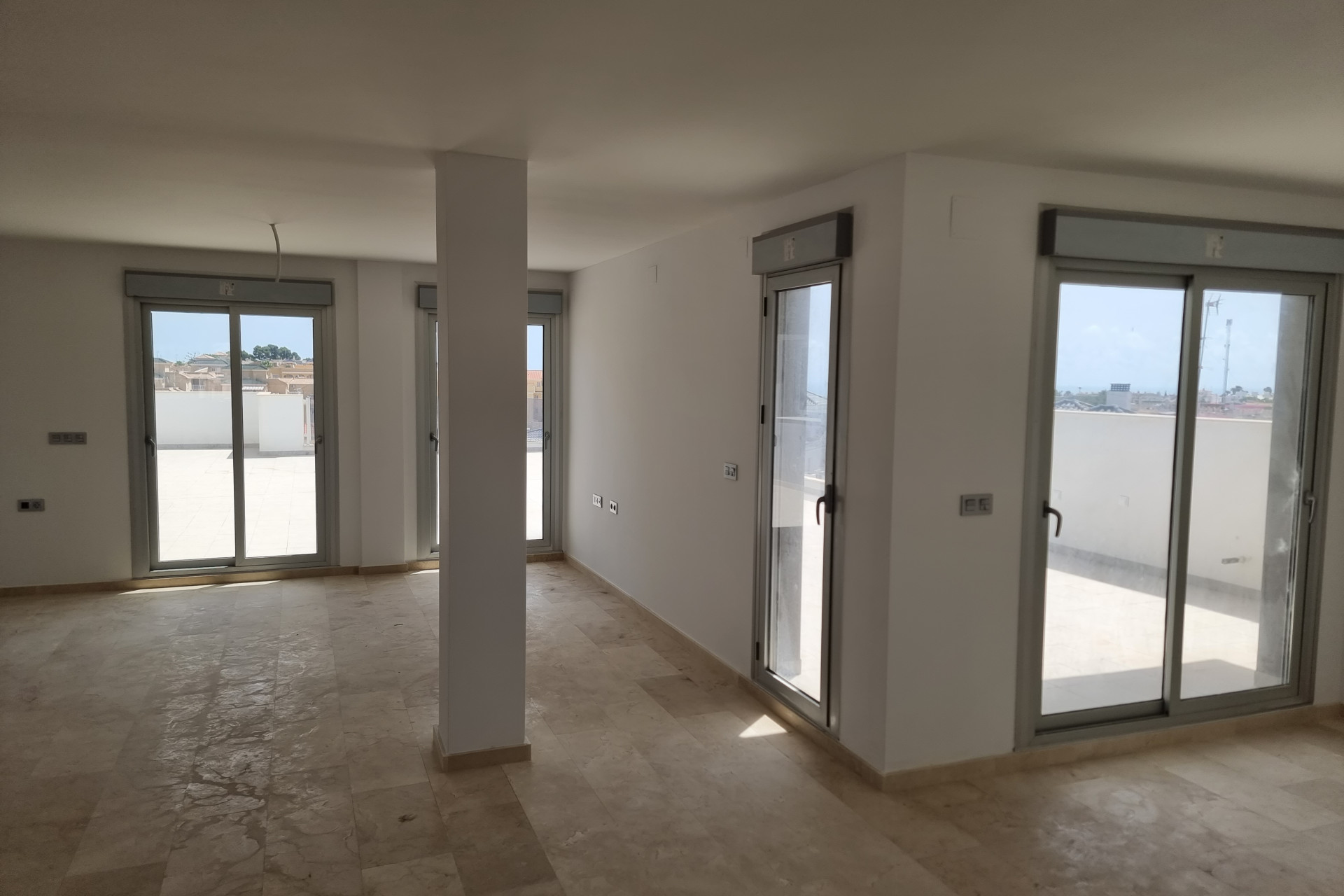 Obra nueva - Flats -
Orihuela