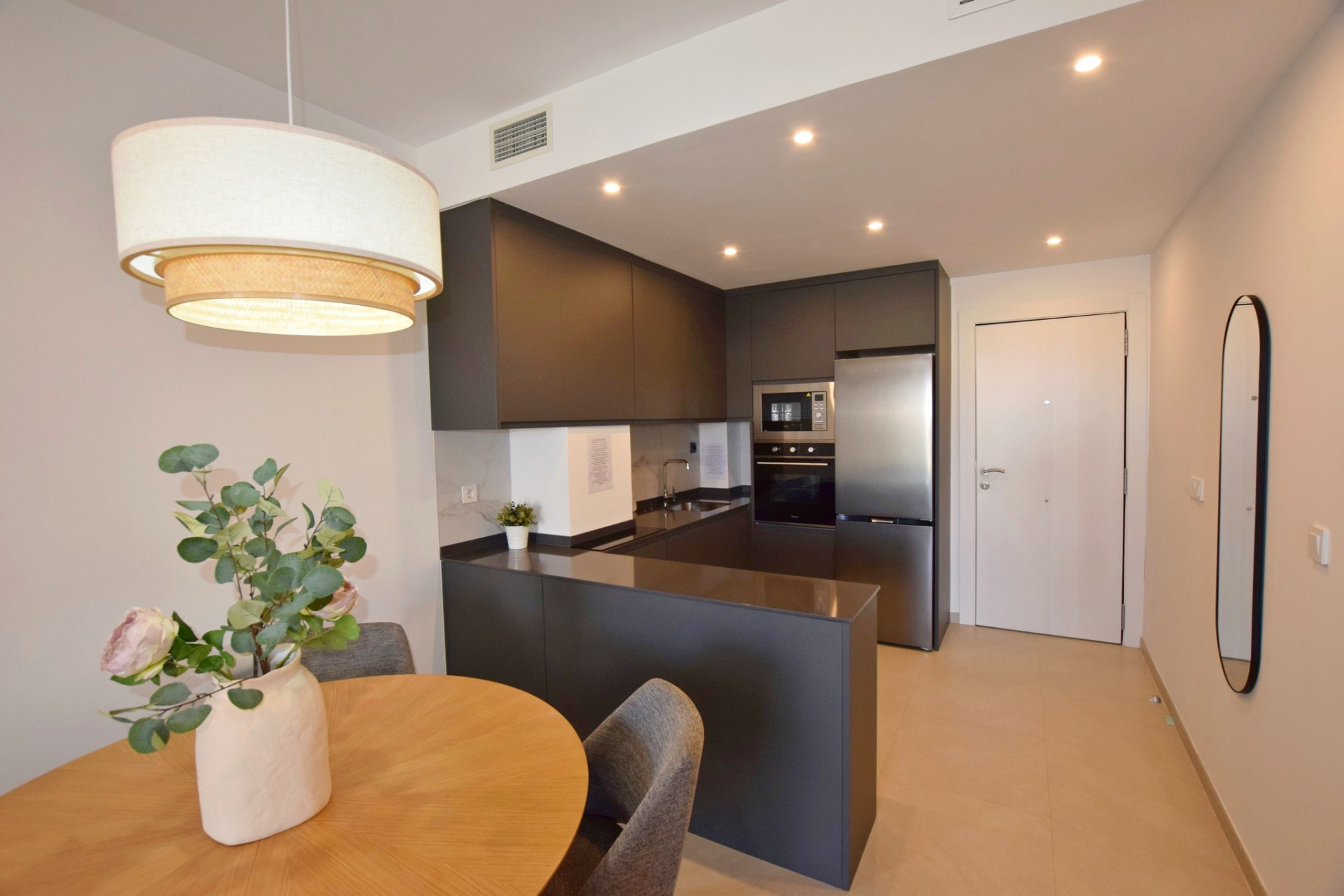 Obra nueva - Pisos -
Torrevieja - 03188