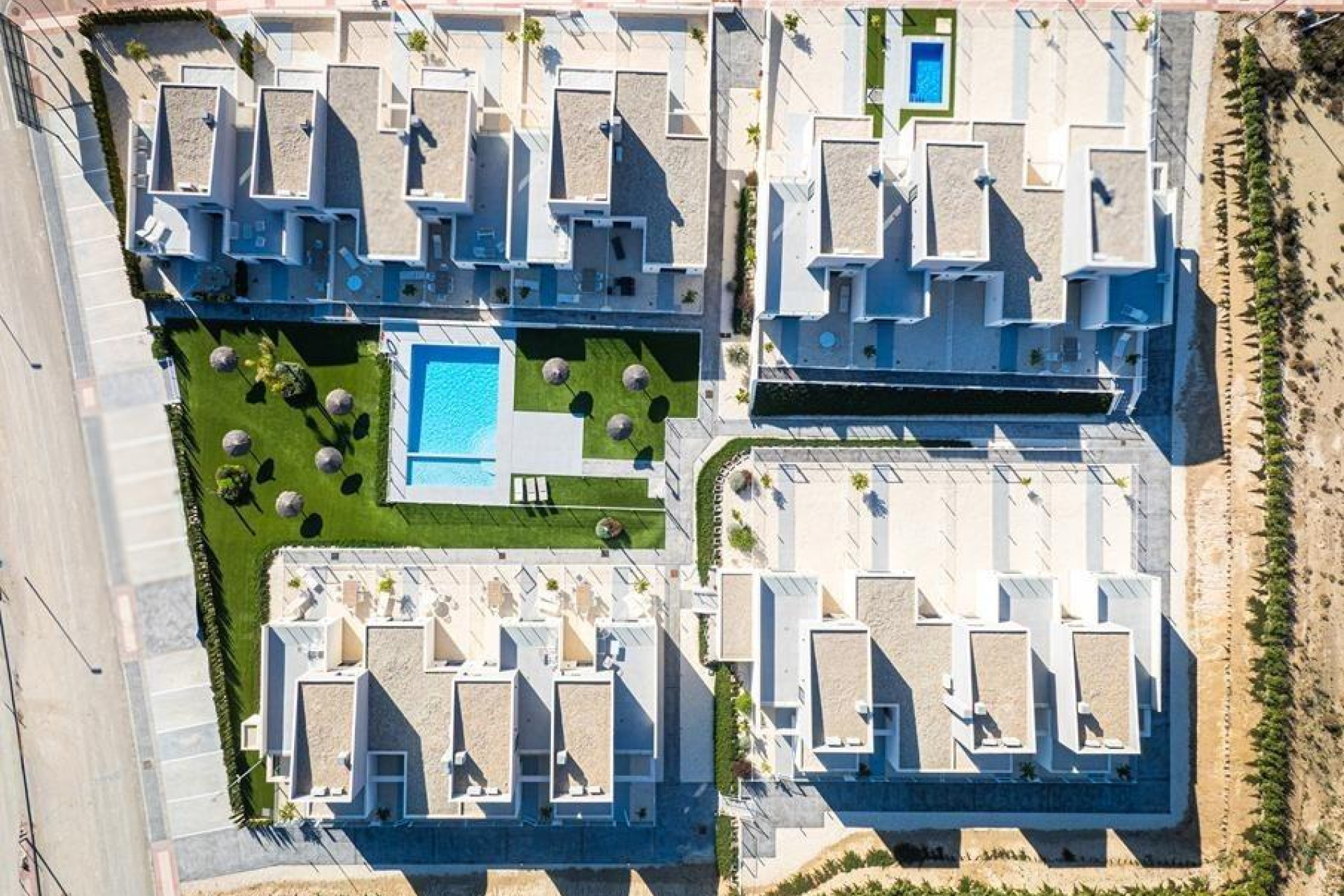 Obra nueva - Town House -
Baños y Mendigo - Altaona Golf