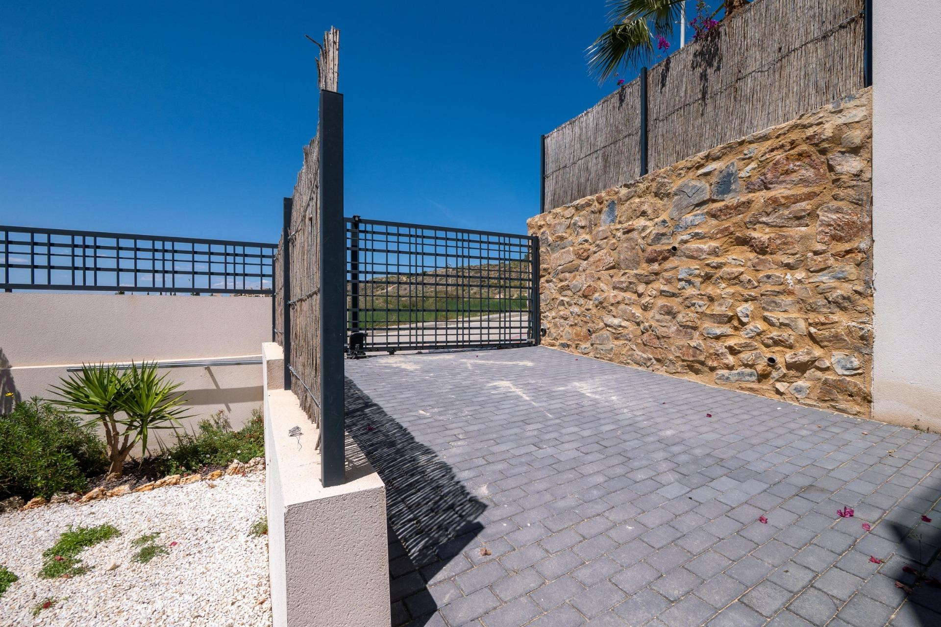 Obra nueva - Villa -
Algorfa - La Finca Golf