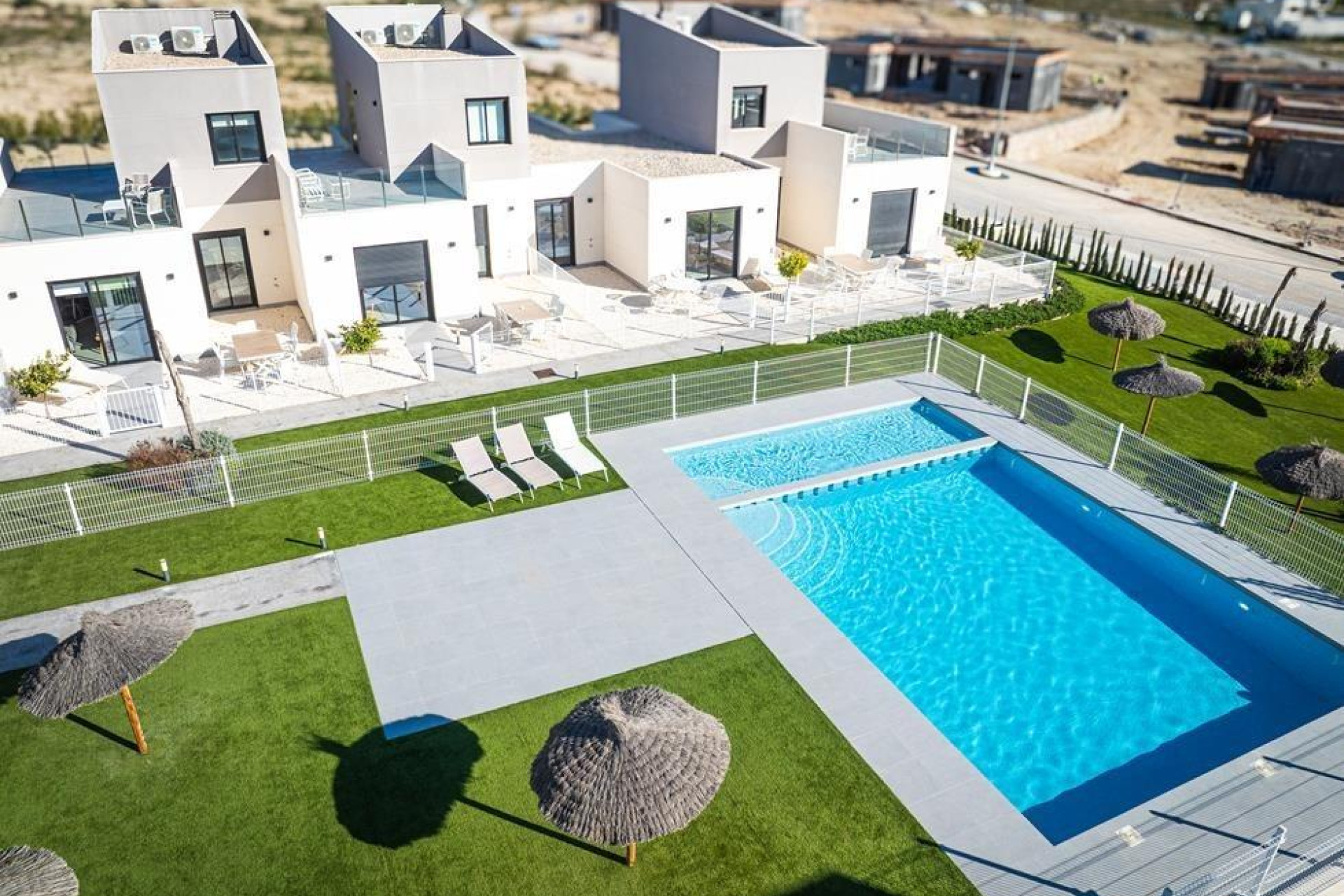 Obra nueva - Villa -
Baños y Mendigo - Altaona Golf