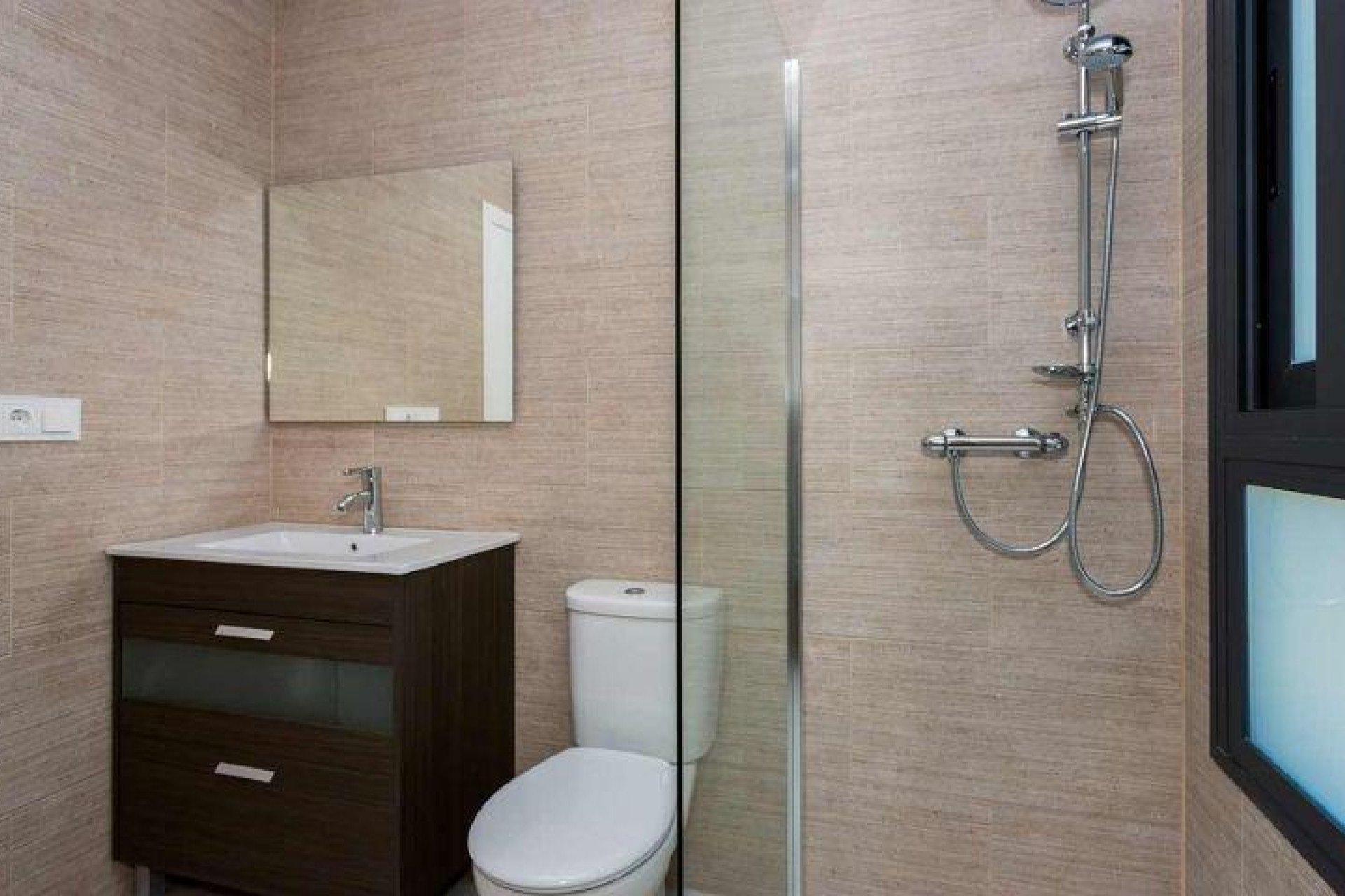 Obra nueva - Villa -
Daya Nueva - Centro