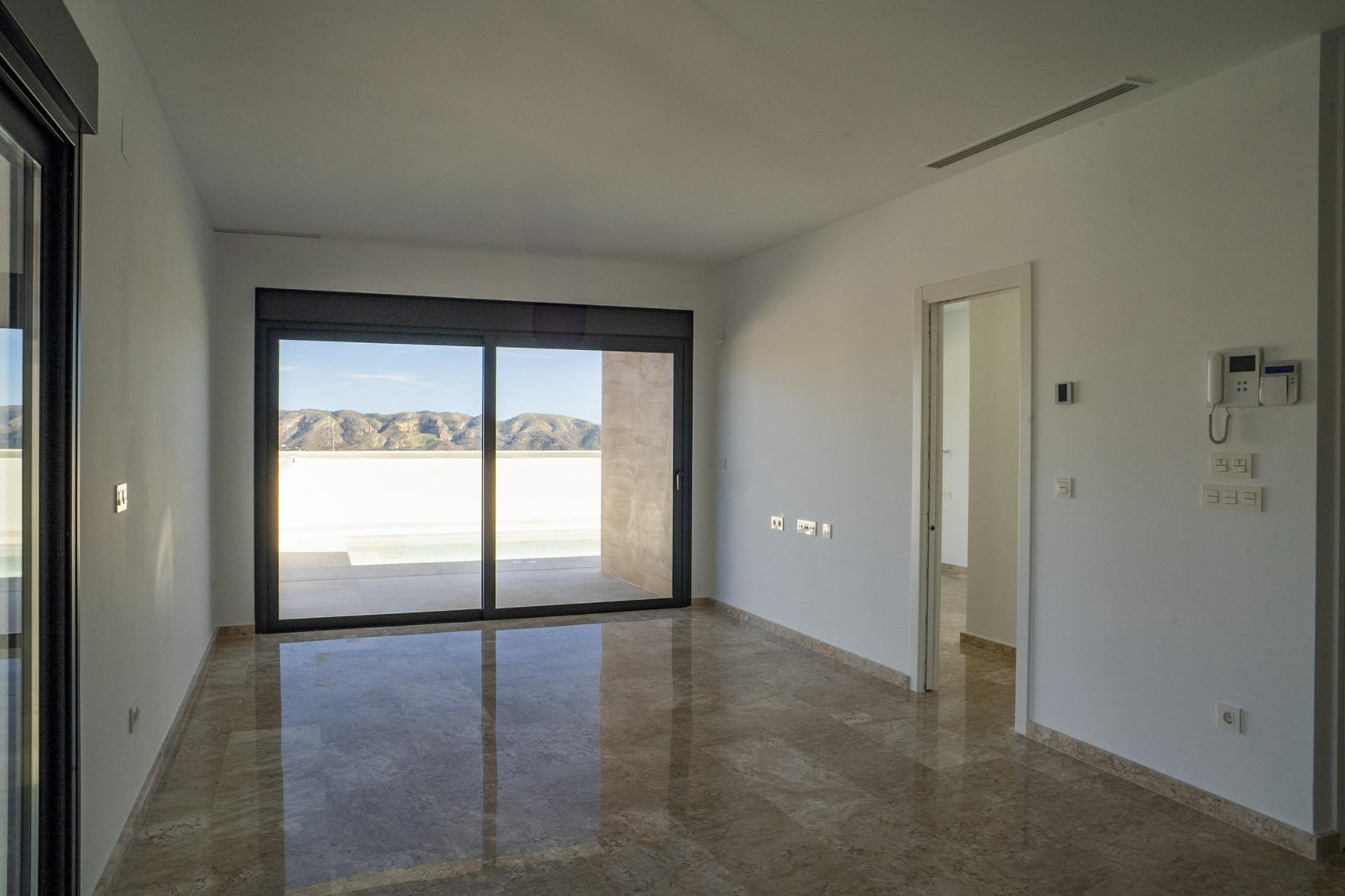 Obra nueva - Villa -
La Nucía - Urb. Don Mar