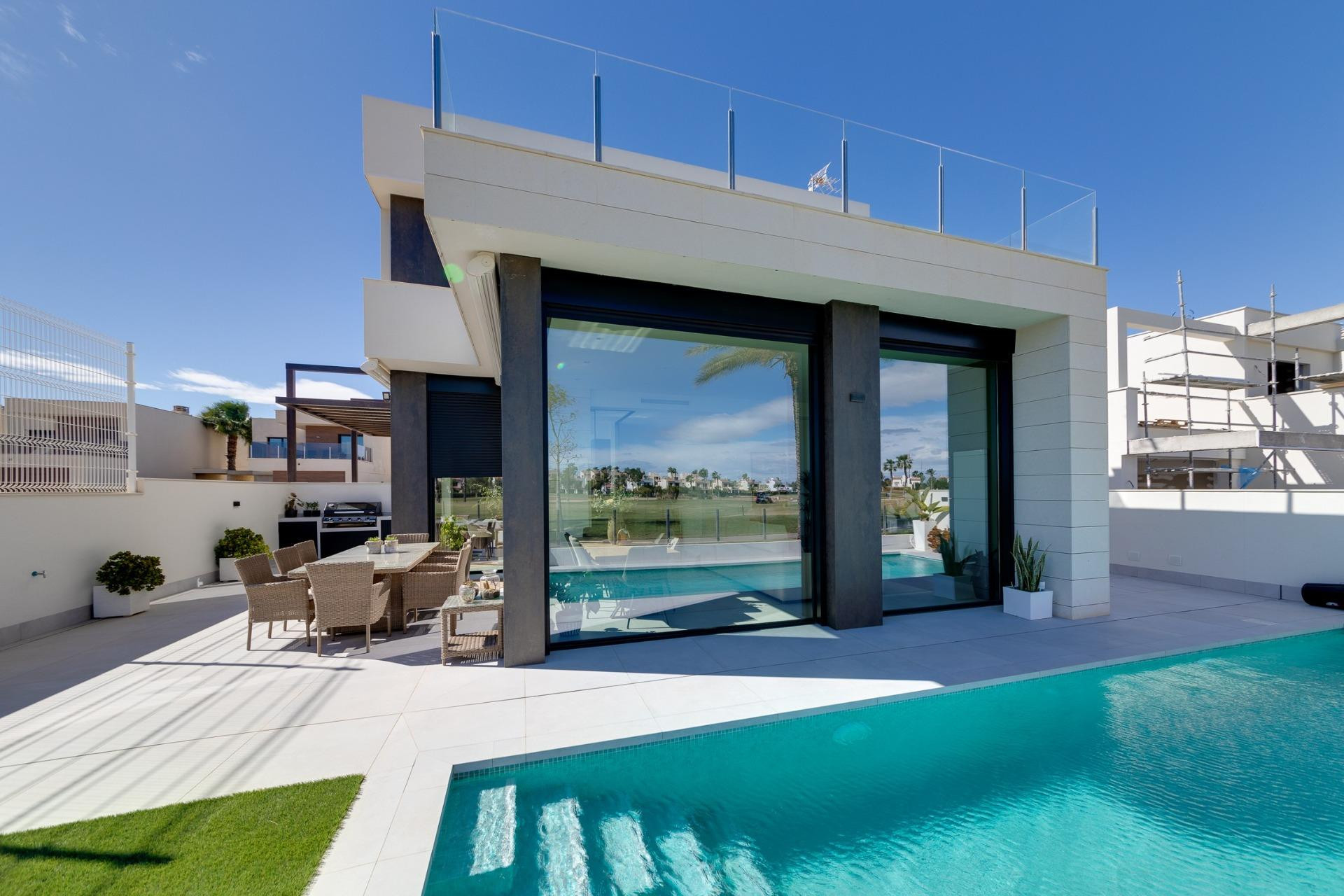 Obra nueva - Villa -
Pilar de la Horadada - Roda Golf