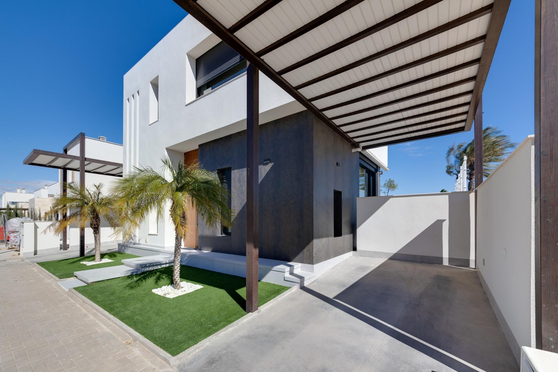 Obra nueva - Villa -
Pilar de la Horadada - Roda Golf