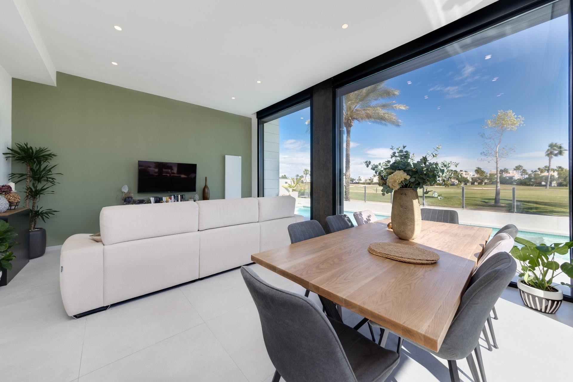 Obra nueva - Villa -
Pilar de la Horadada - Roda Golf