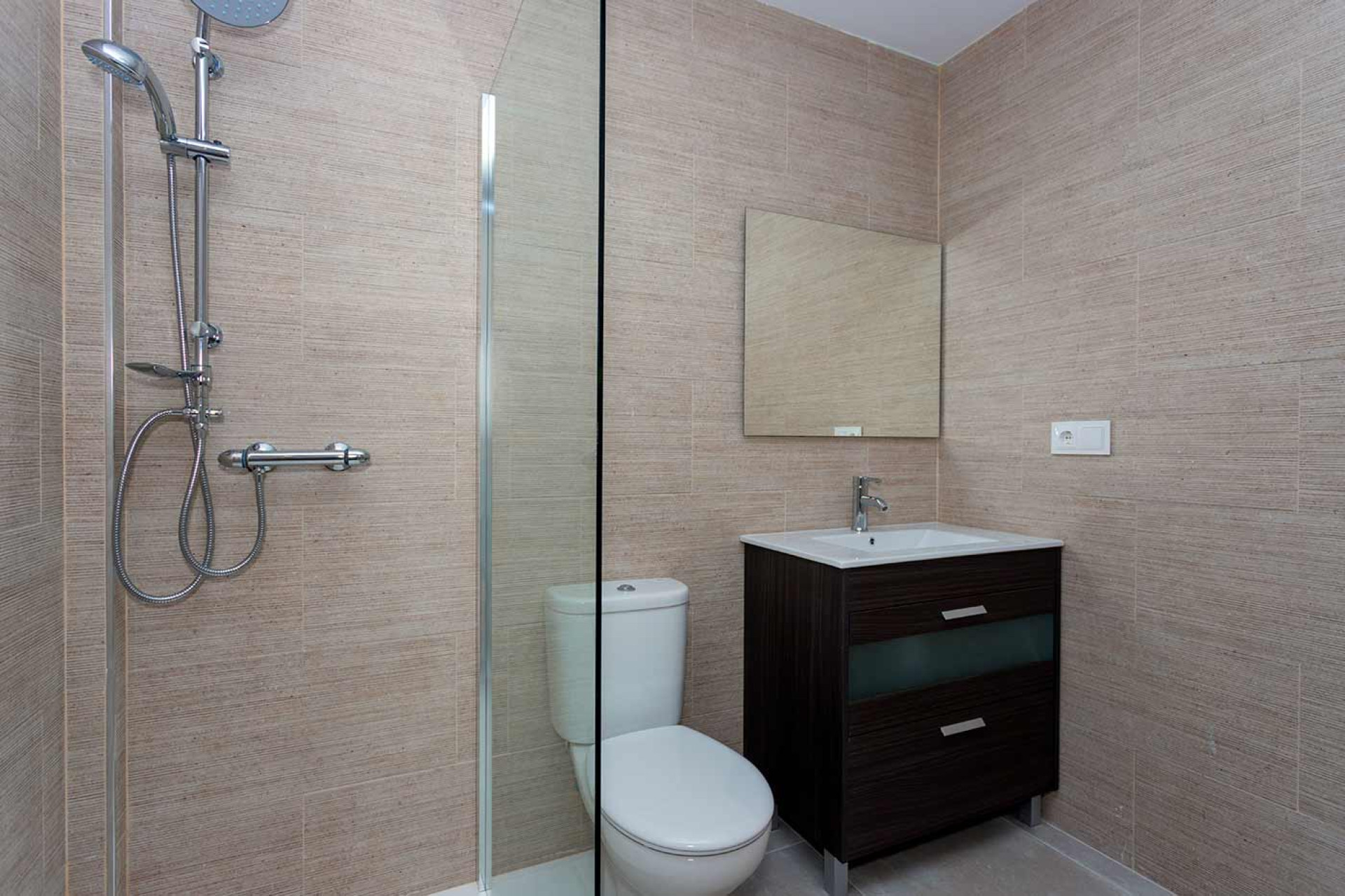 Obra nueva - Villas -
Daya Nueva - 03150