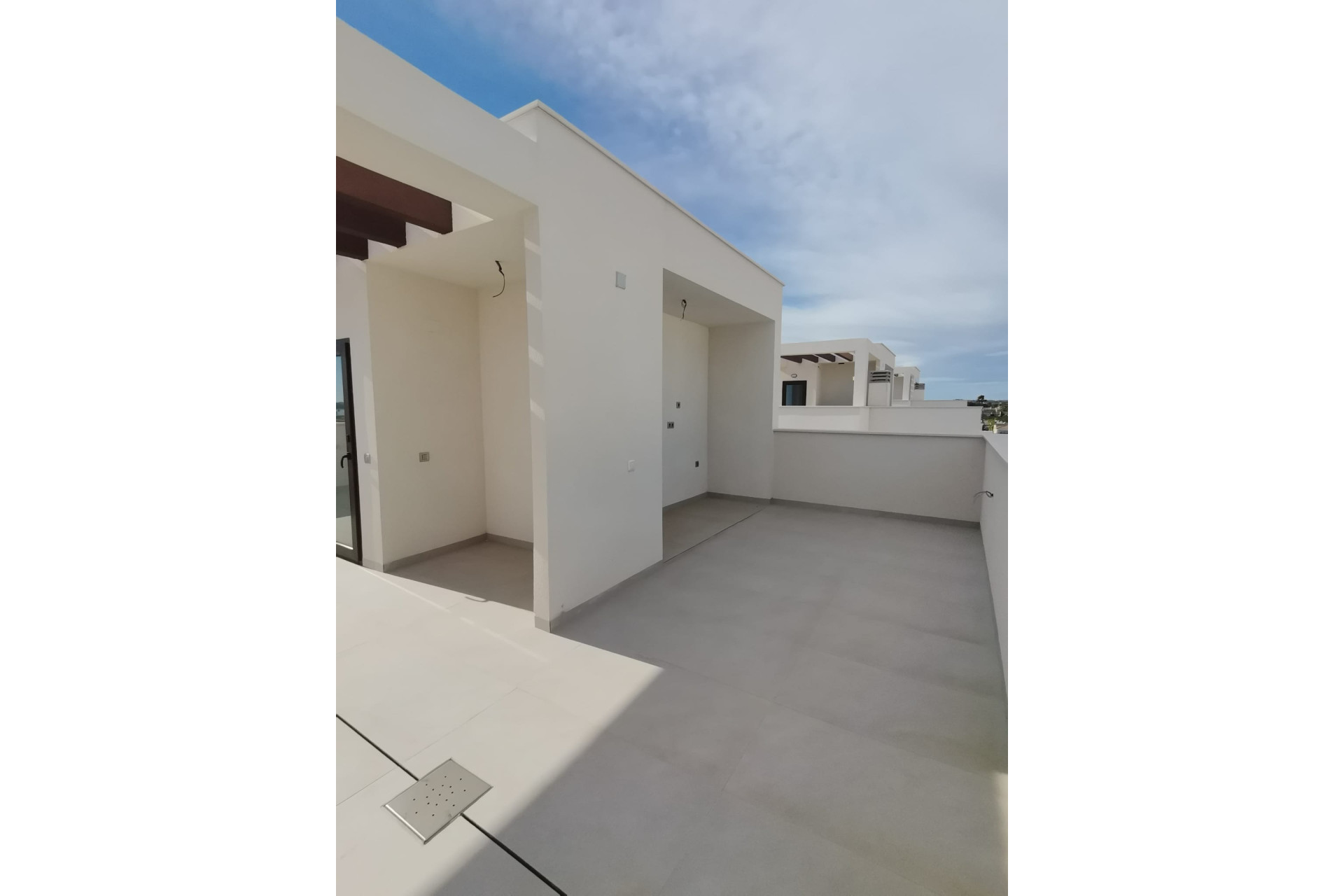 Obra nueva - Villas -
Rojales