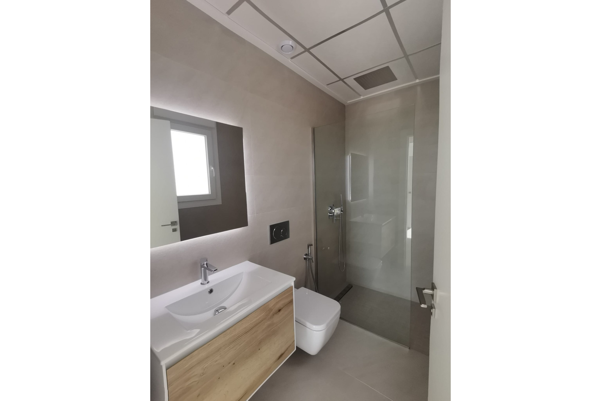Obra nueva - Villas -
Rojales