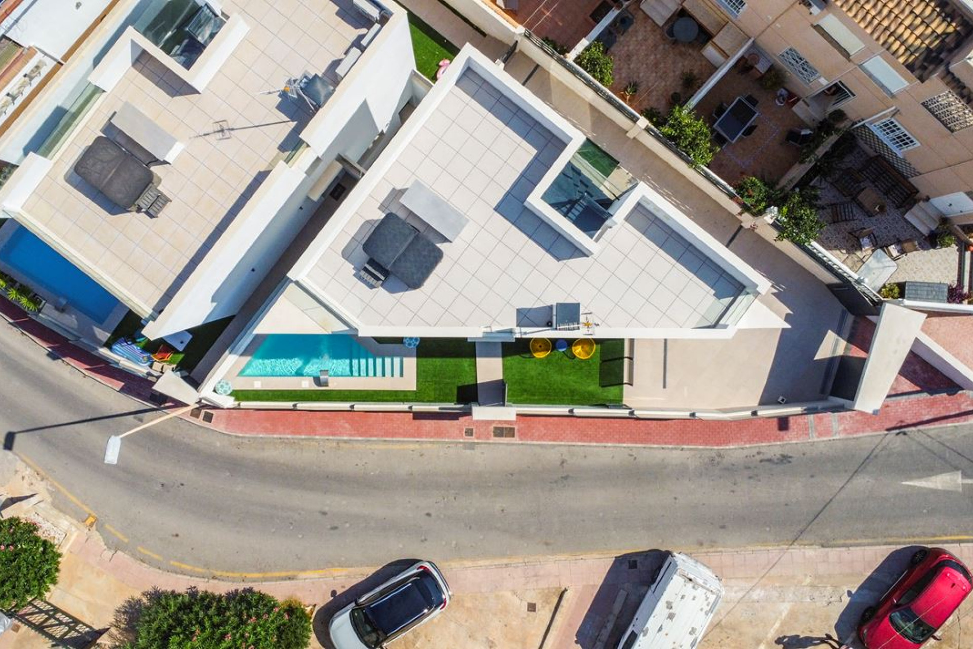 Obra nueva - Villas -
Torrevieja