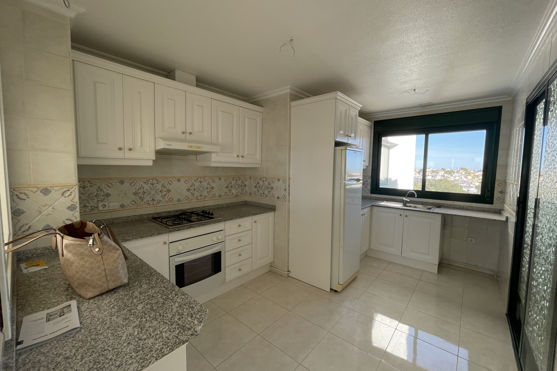 Перепродажа - Bajos -
Orihuela