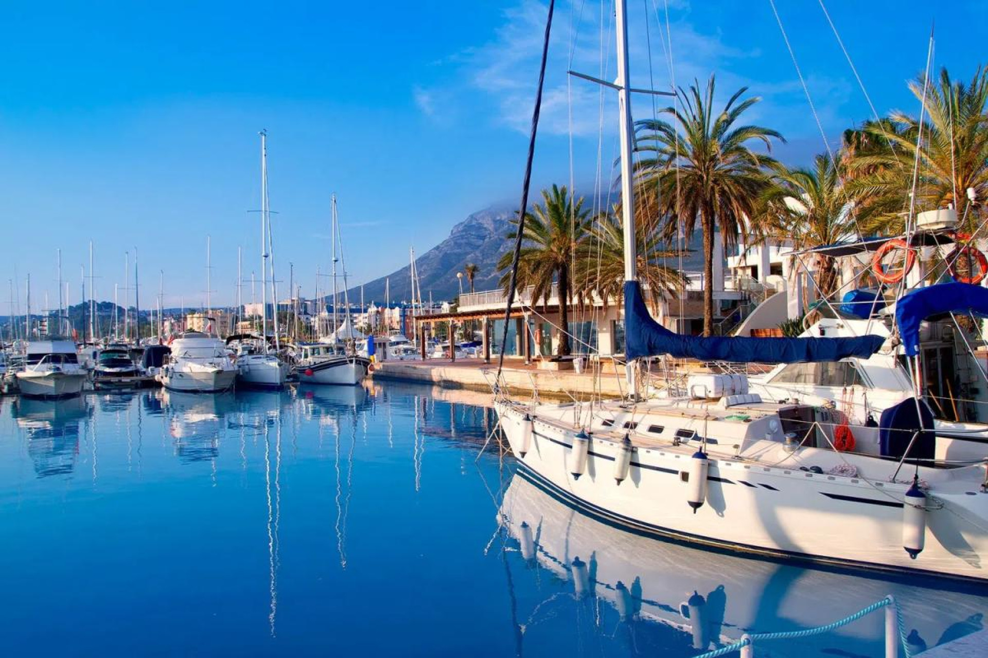 Reventa - Adosados -
Denia - Calle Riu Vernissa, 31
