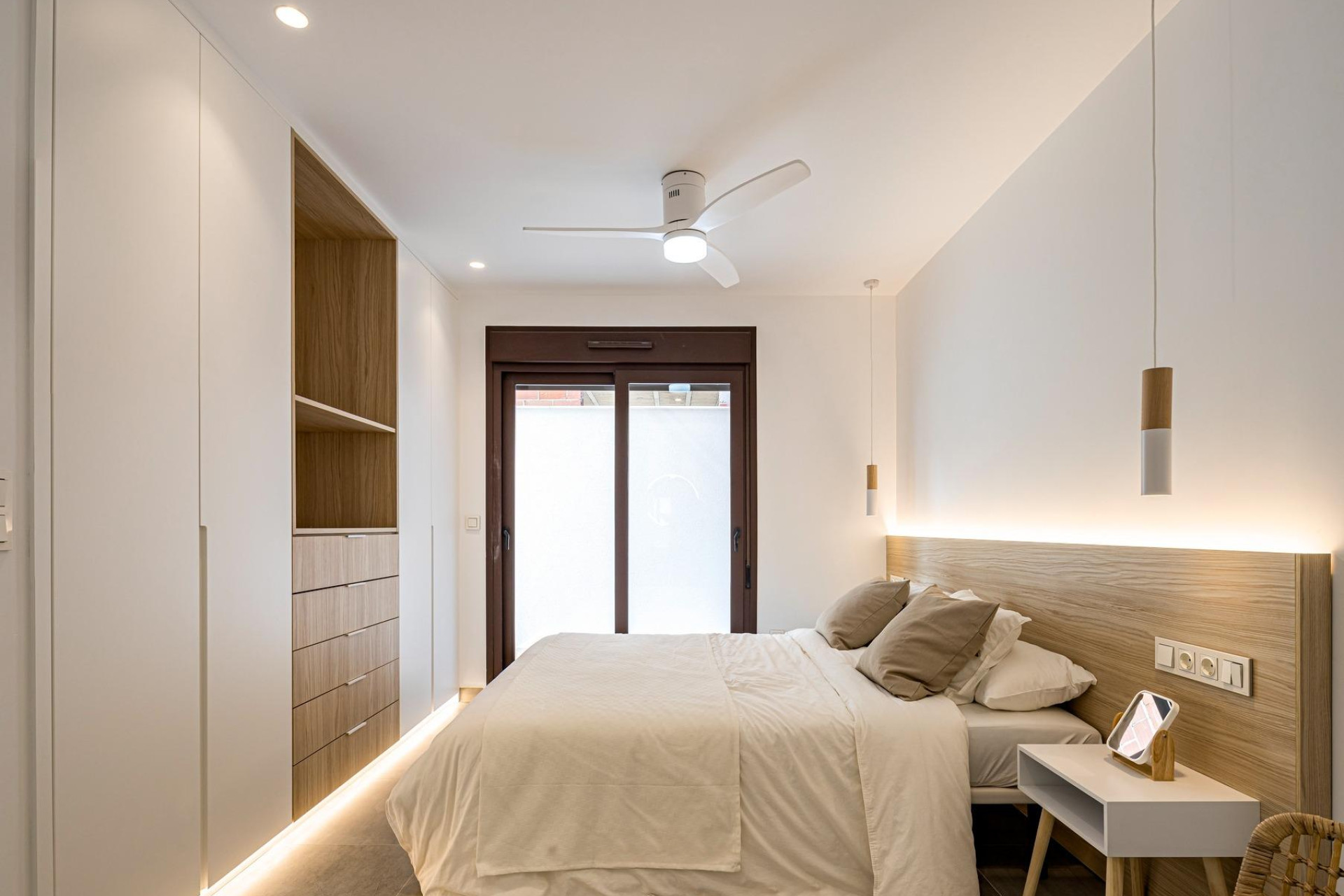 Short Term Rental - Bungalow -
Pilar de la Horadada - pueblo