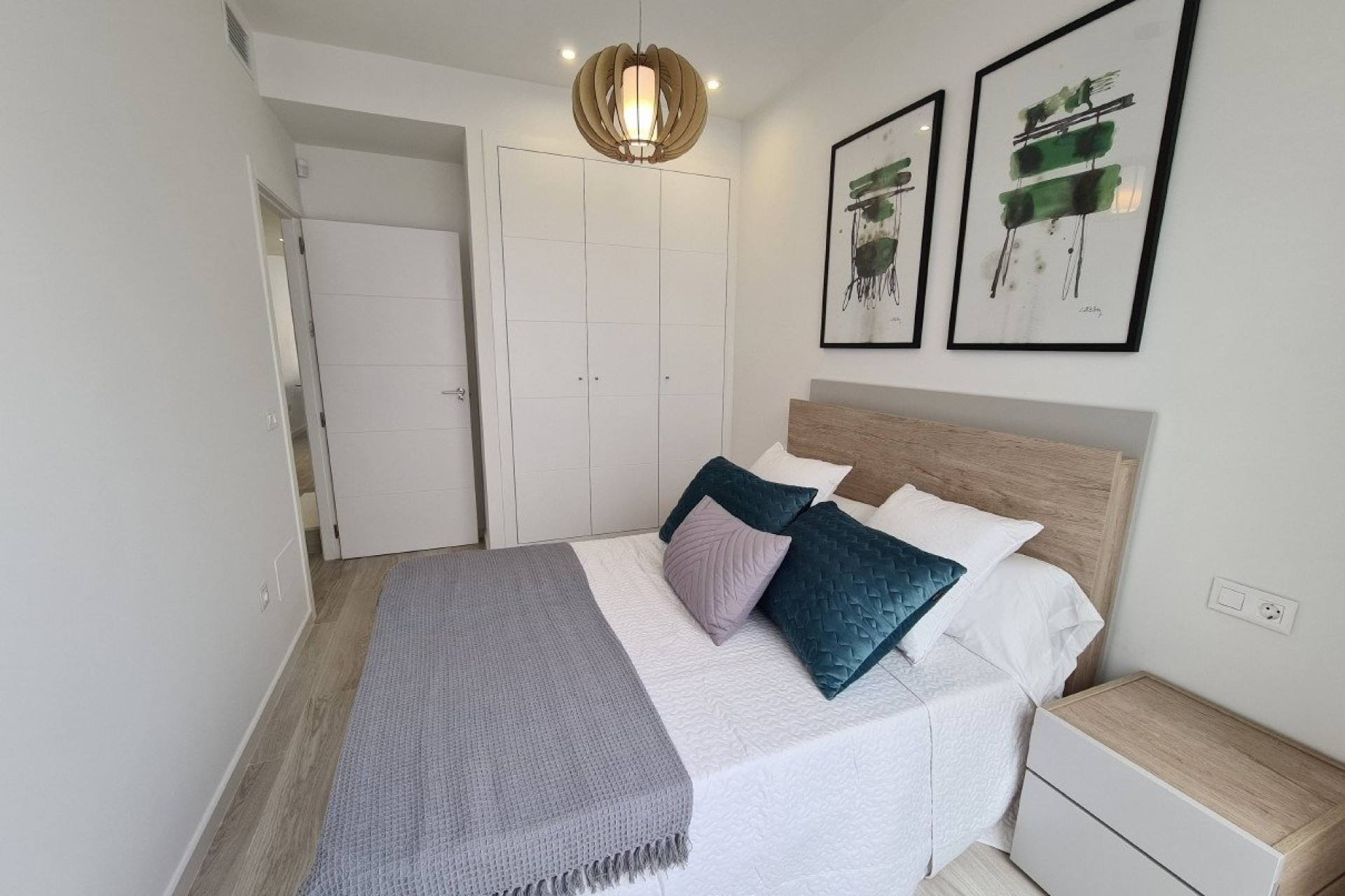 Short Term Rental - Town House -
Avileses