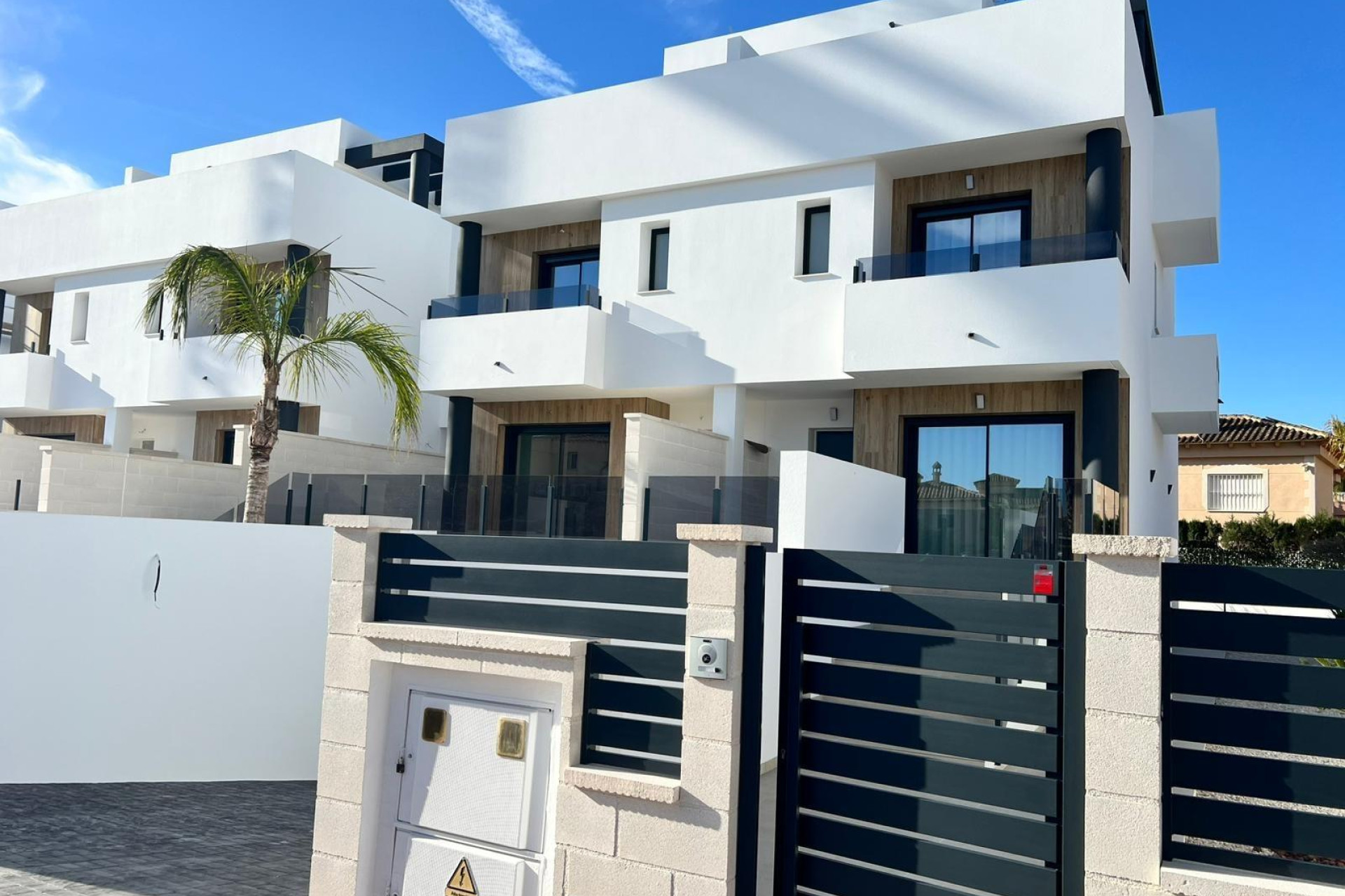 Short Term Rental - Villa -
Benferri - Benfis Park