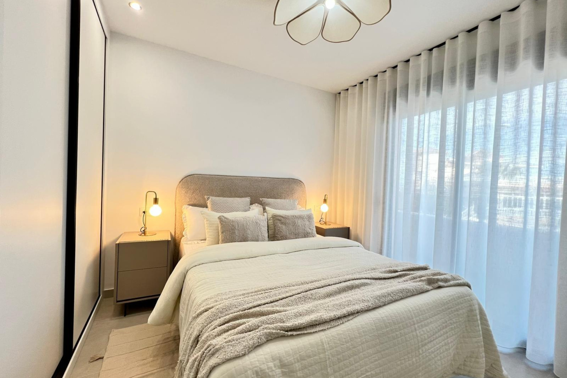 Short Term Rental - Villa -
Benferri - Benfis Park