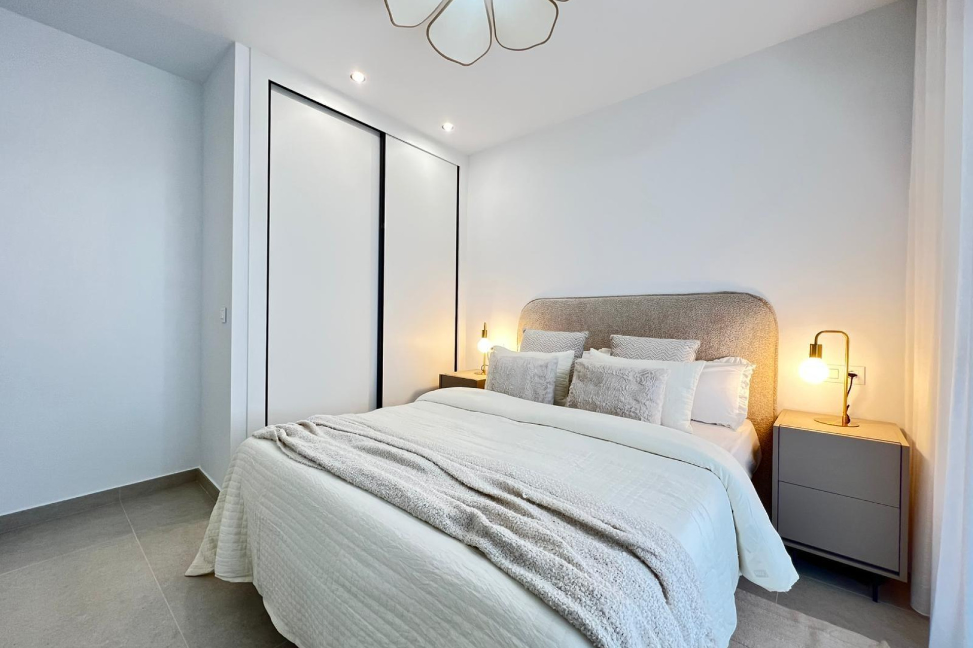 Short Term Rental - Villa -
Benferri - Benfis Park