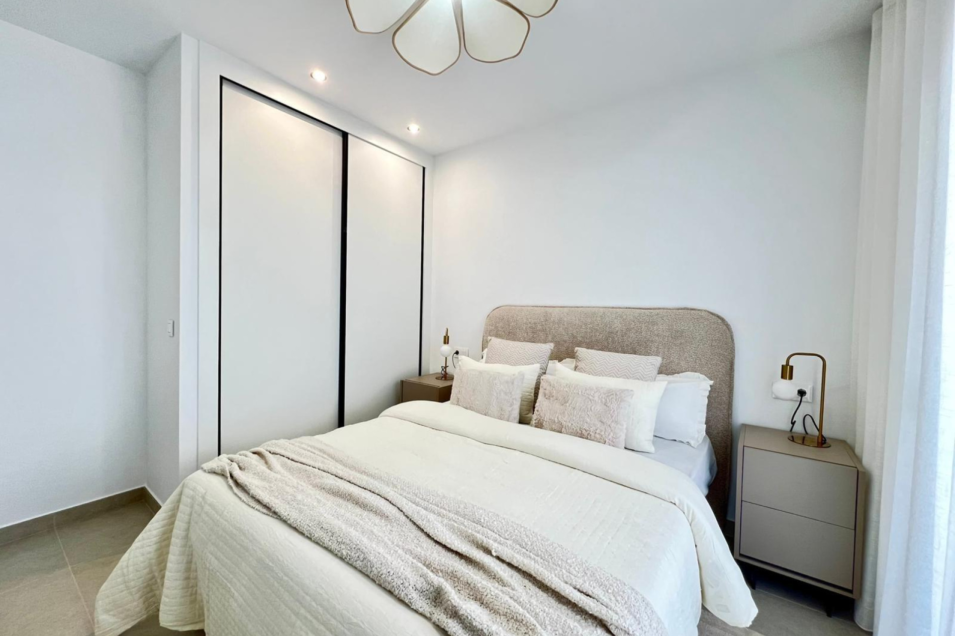 Short Term Rental - Villa -
Benferri - Benfis Park