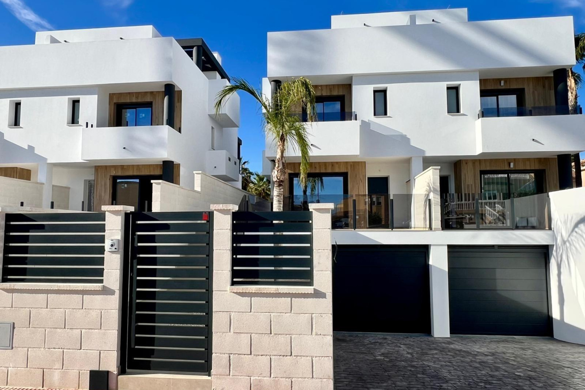 Short Term Rental - Villa -
Benferri - Benfis Park