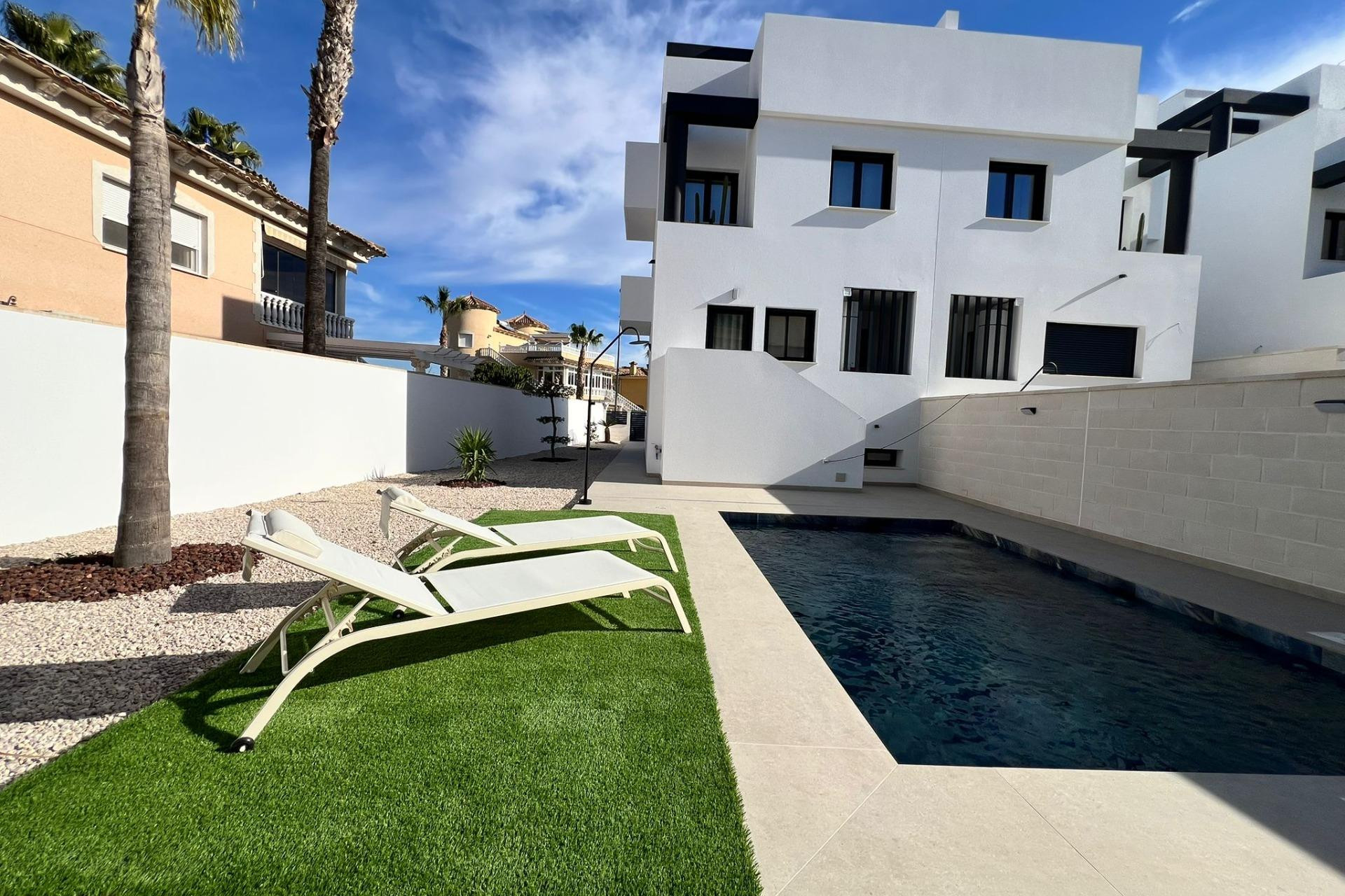 Short Term Rental - Villa -
Benferri - Benfis Park