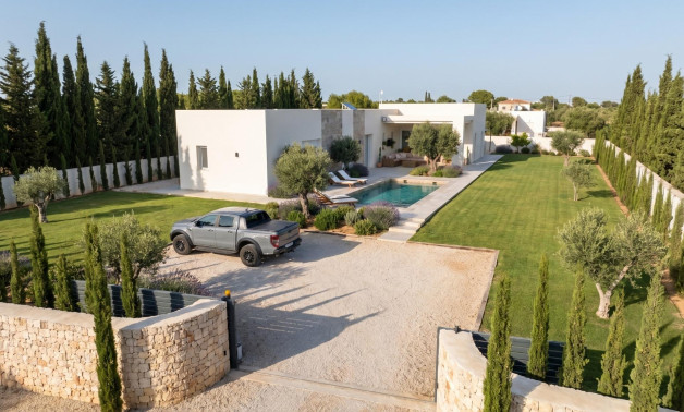Villa - New Build - Aspe -
                urbanizaciones