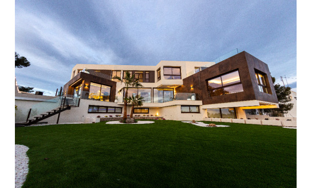 Villas - Obra nueva - Benidorm -
                03502