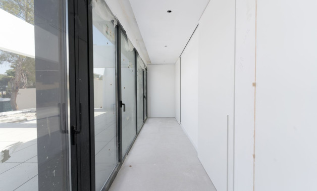 Obra nueva - Chalet independiente -
Orihuela - Calle Los pirineos, 23