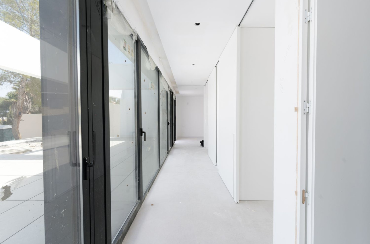Obra nueva - Chalet independiente -
Orihuela - Calle Los pirineos, 23