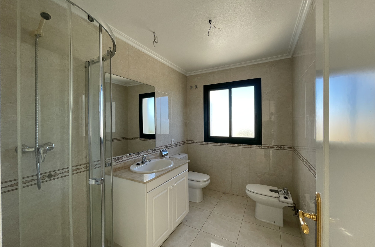Перепродажа - Bajos -
Orihuela