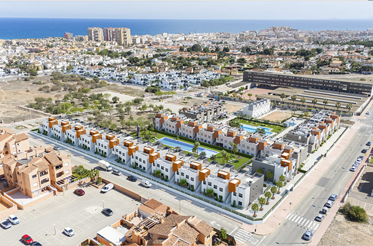 Obra nueva - Áticos -
Torrevieja - 03183, Avenida De Corcega, 7