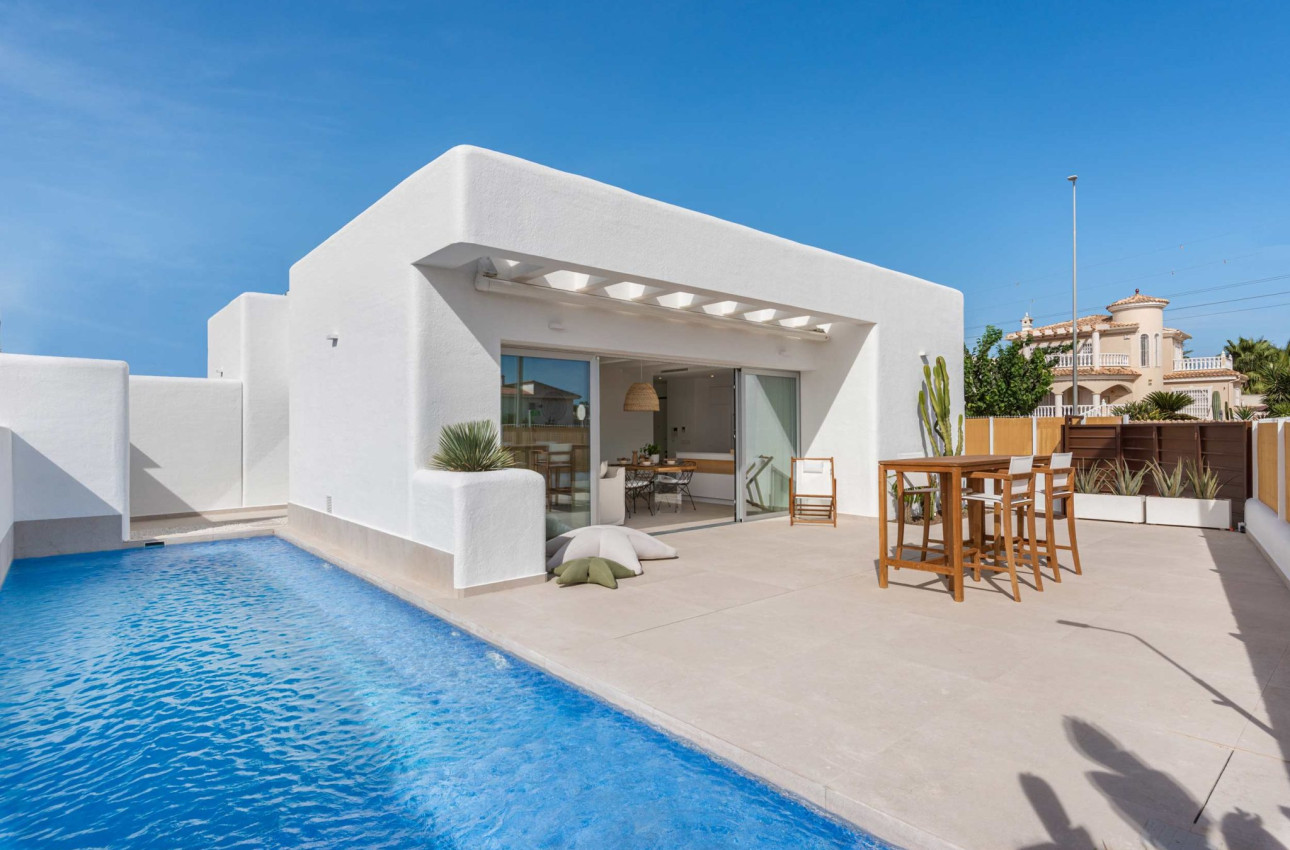 Obra nueva - Villas -
Dolores