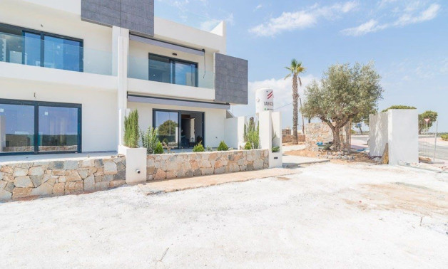 Obra nueva - Áticos -
Torrevieja - 03186