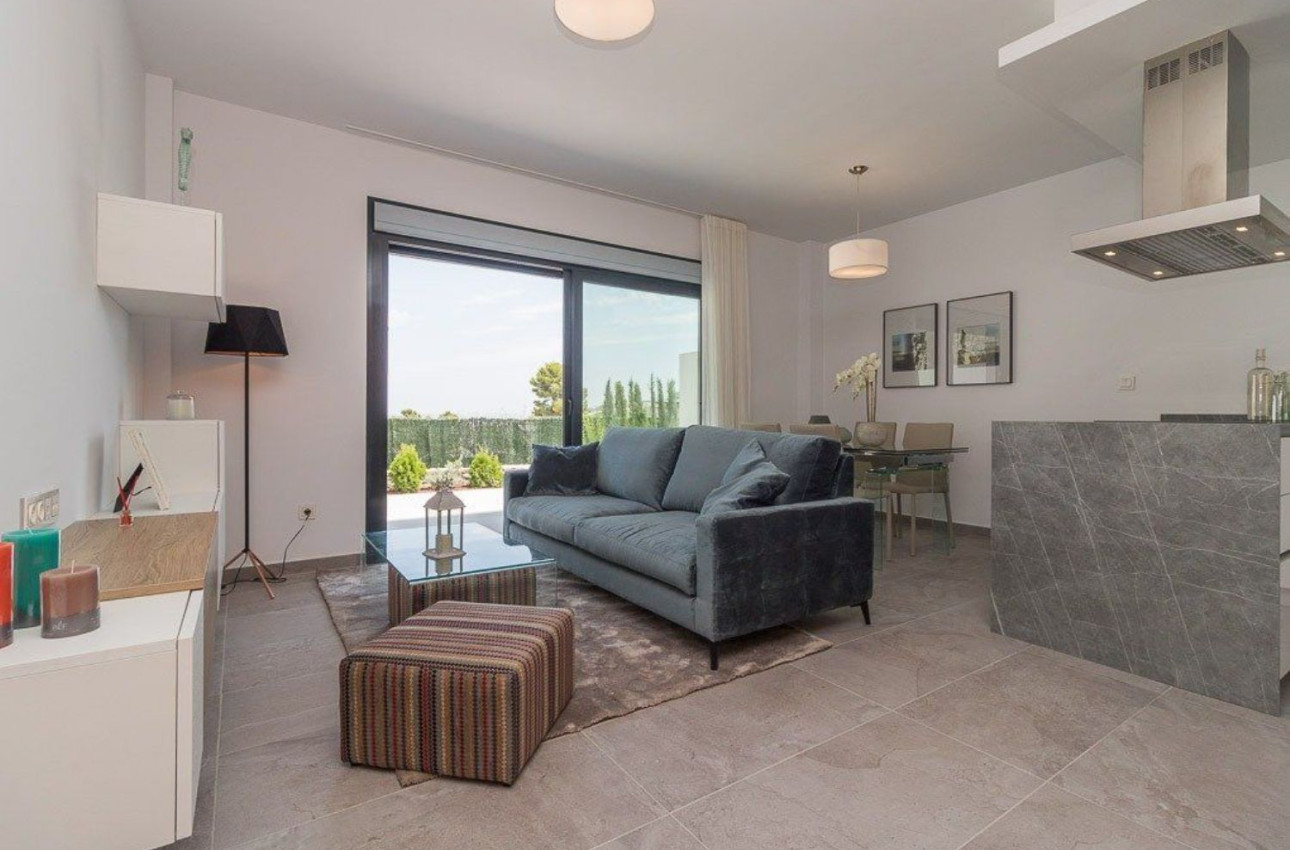 Obra nueva - Bajos -
Torrevieja - 03186